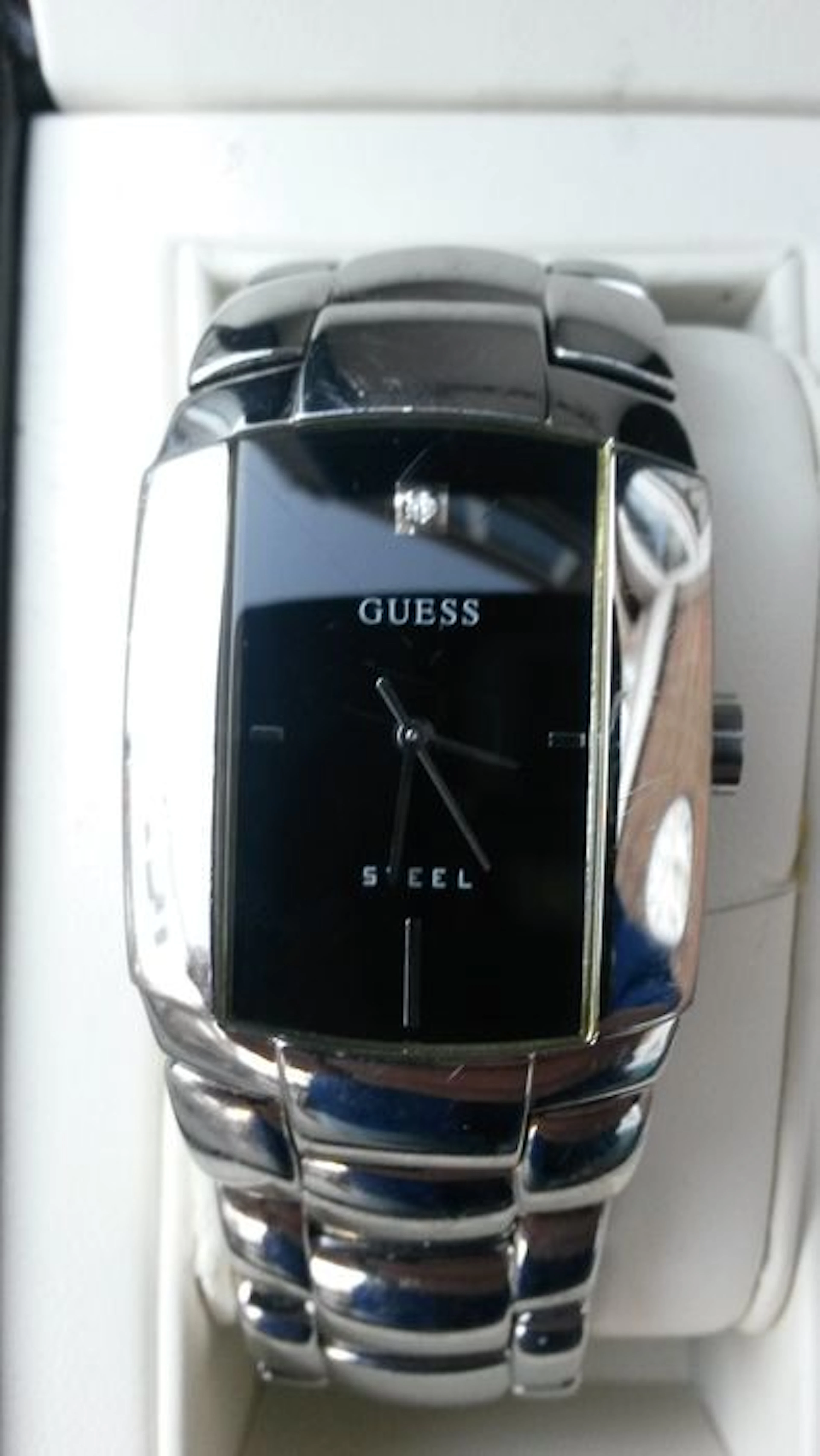 Guess -- Damespolshorloge -- 21e eeuw