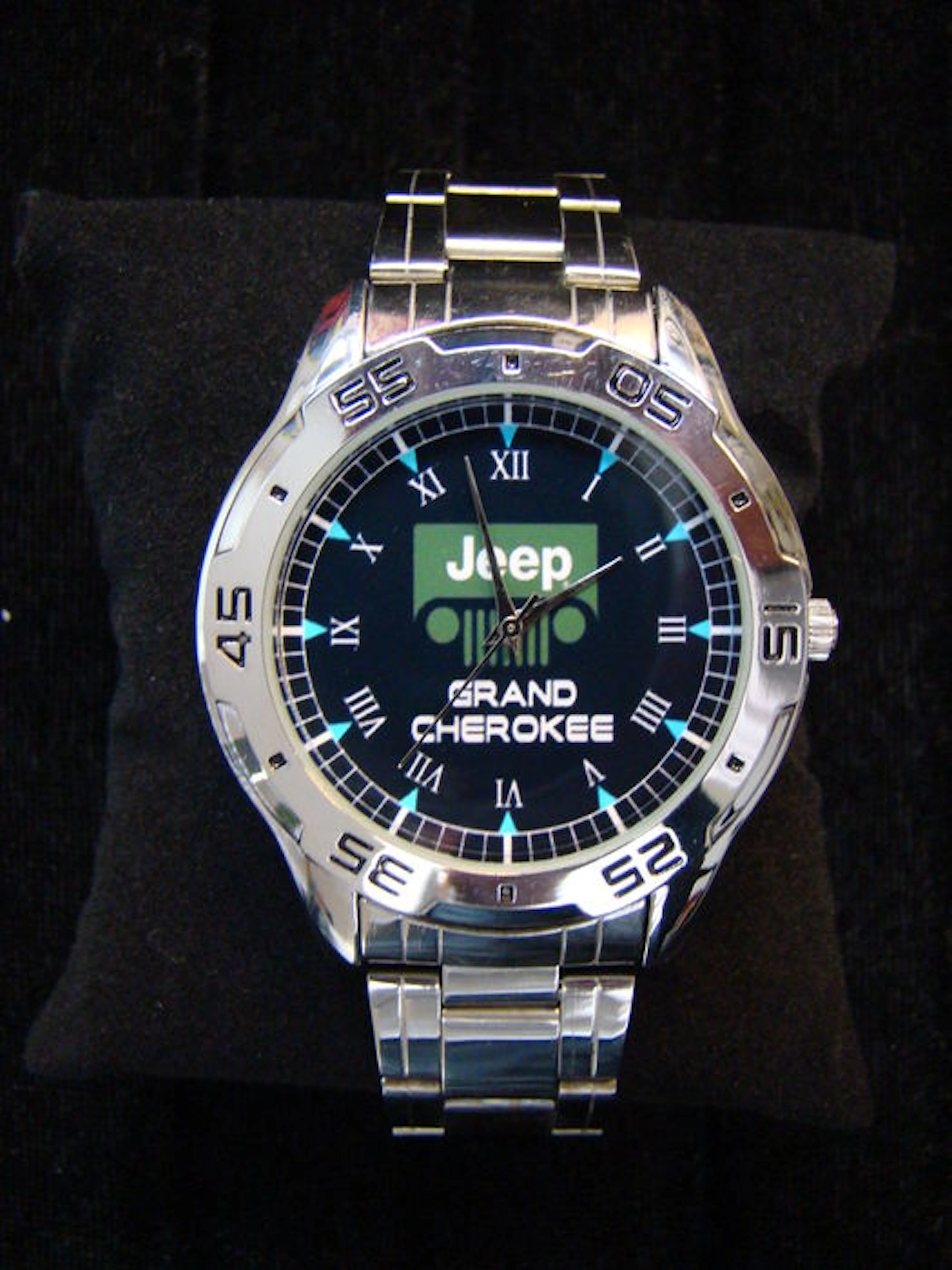 Jeep Cherokee - gentlemen's wrist watch - 2015