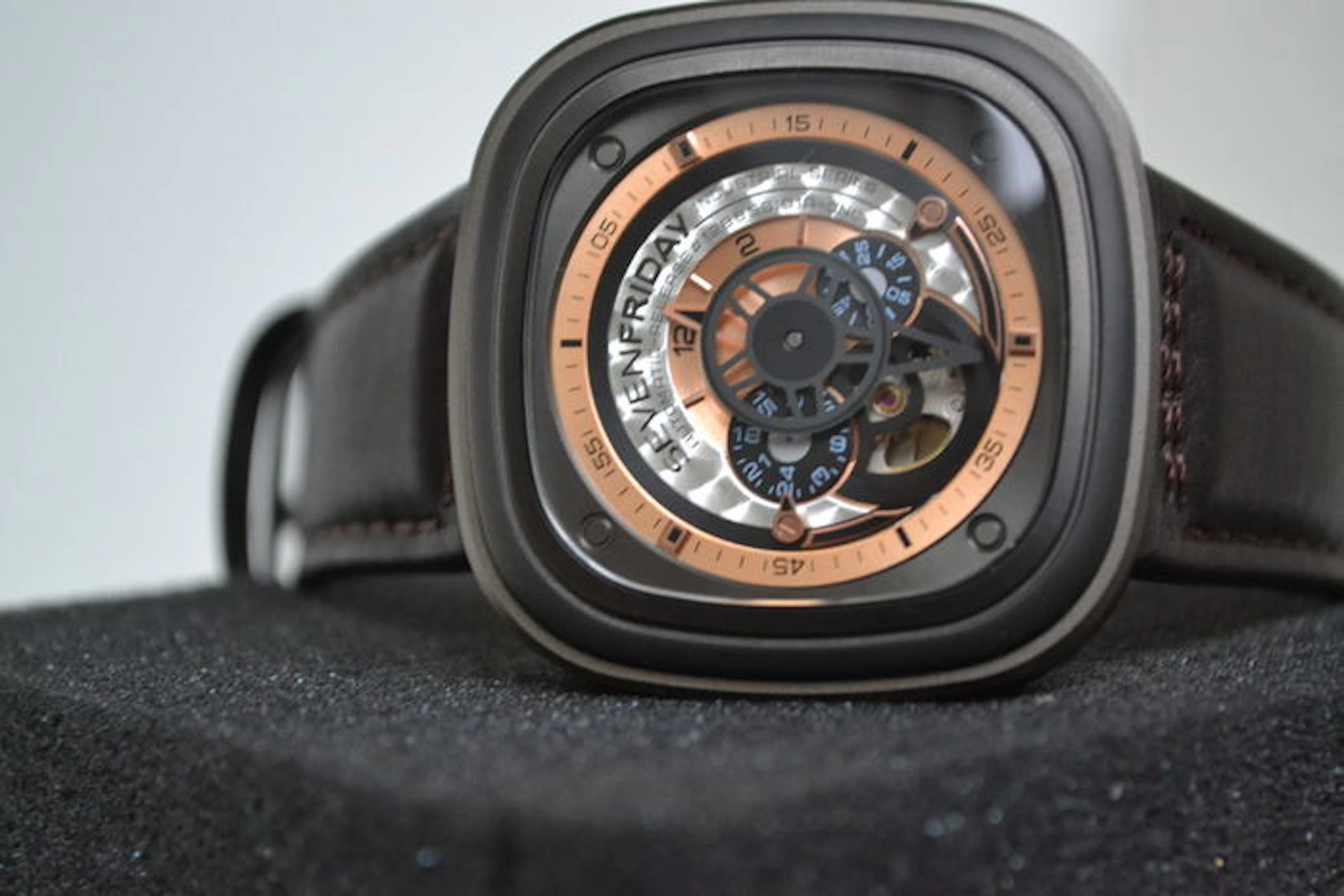 Sevenfriday P2--01 P Series - Wristwatch