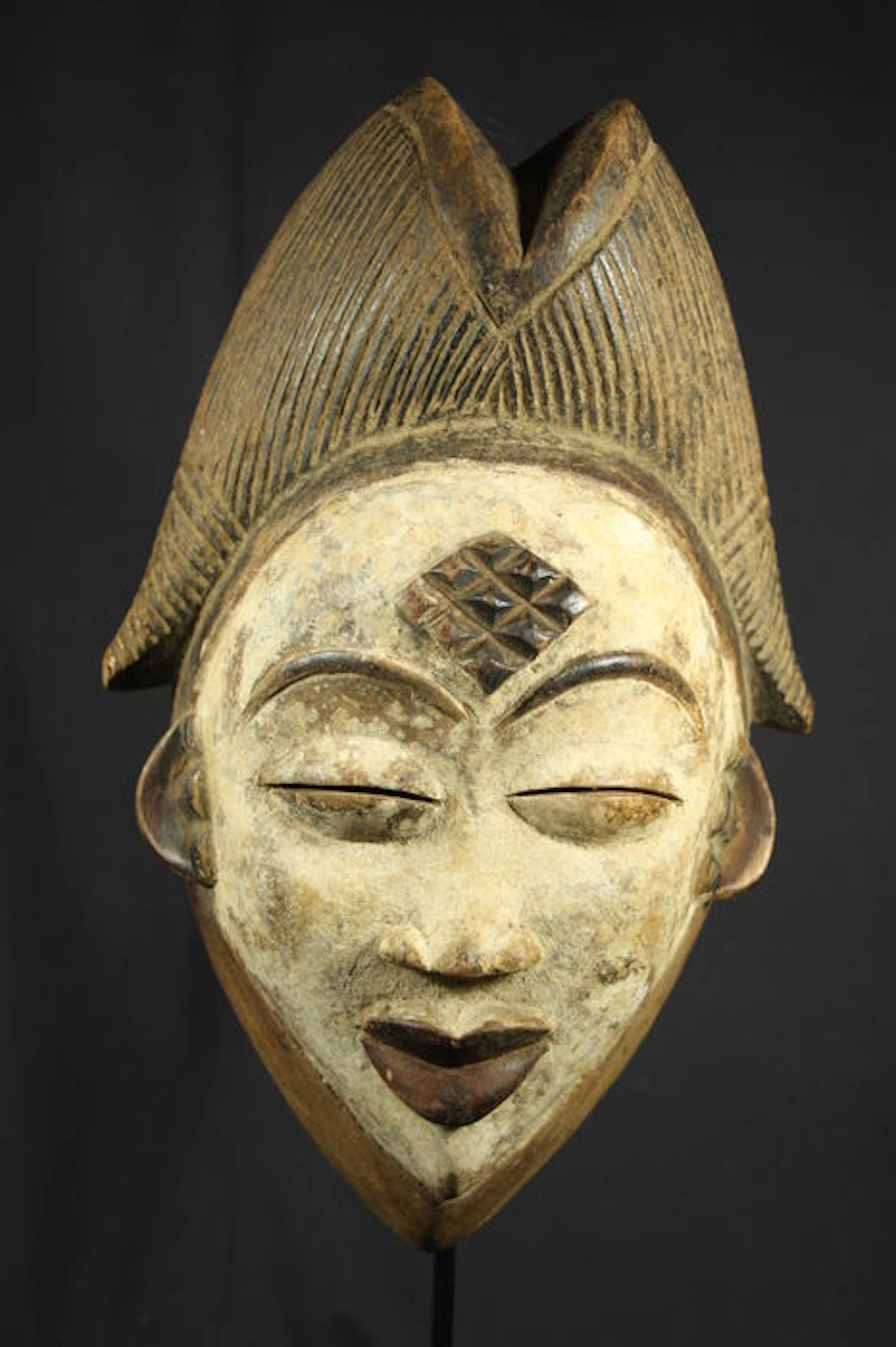 Afrikaans Okuyi gezichtsmasker - PUNU - Gabon