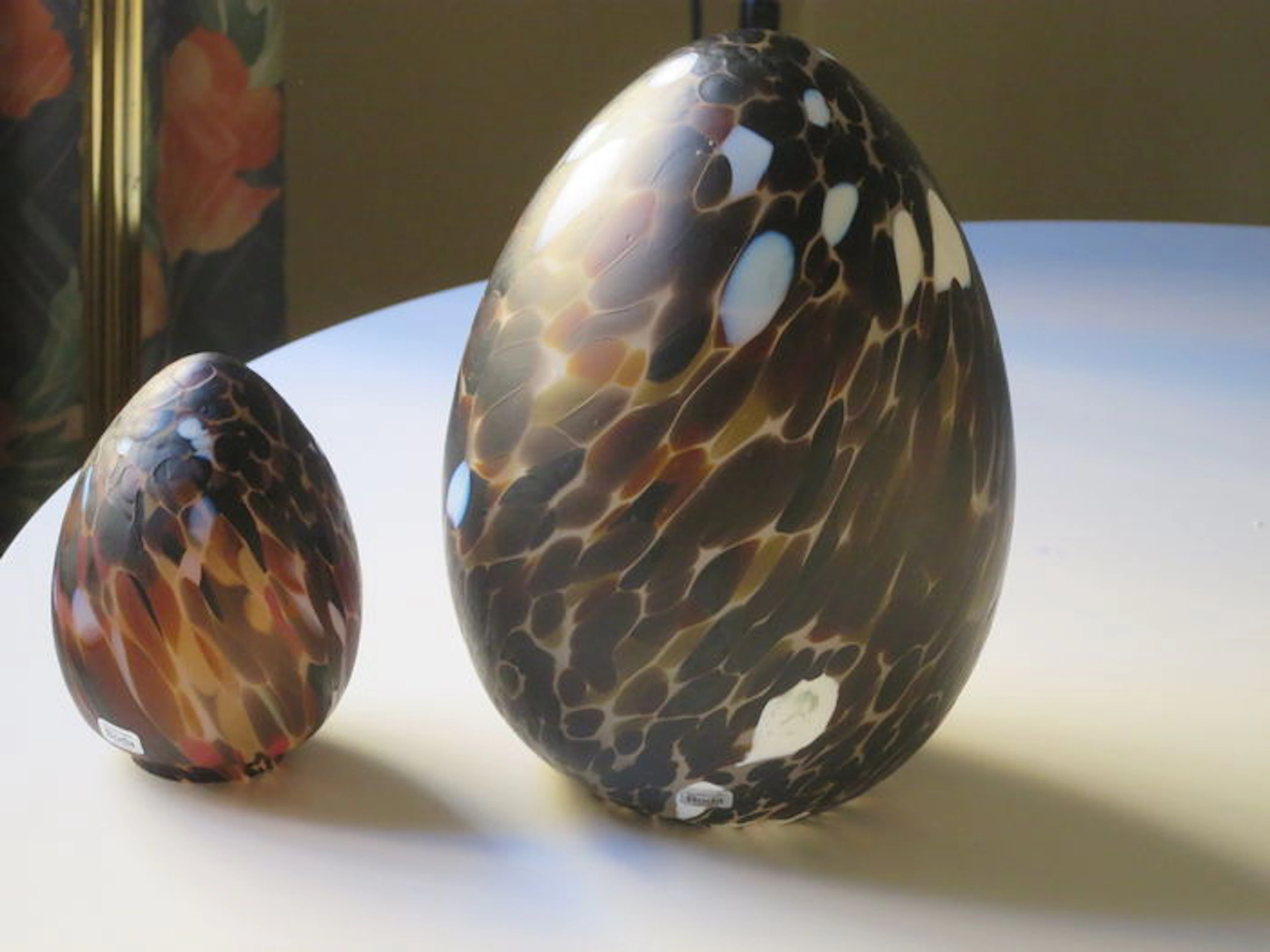 Monica Backström - Two art-glass eggs