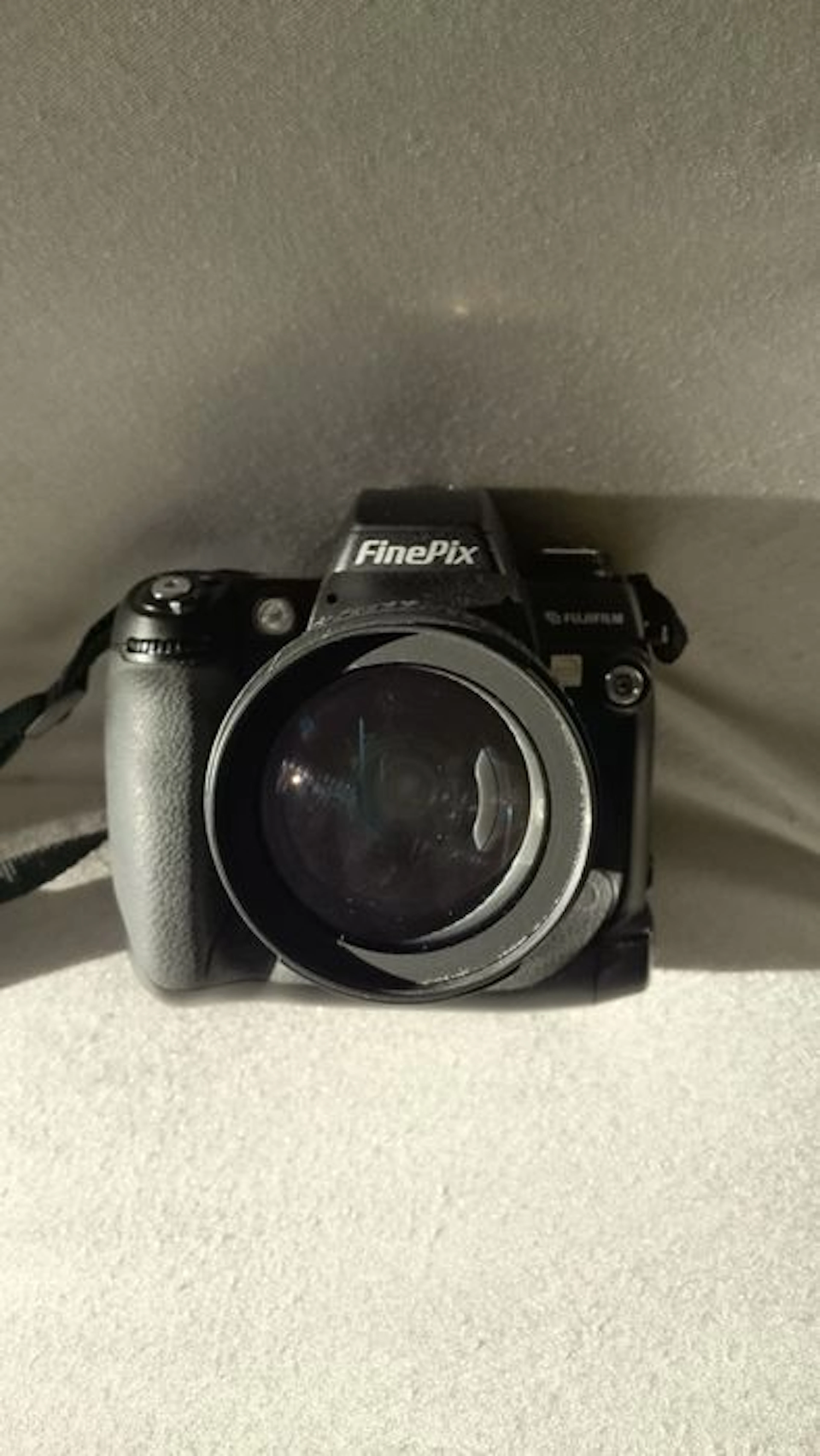 Fujifilm Finepix S3 pro, Lens Nikon AF-S NIKKOR 18-70mm 3.5-4.5G ED.