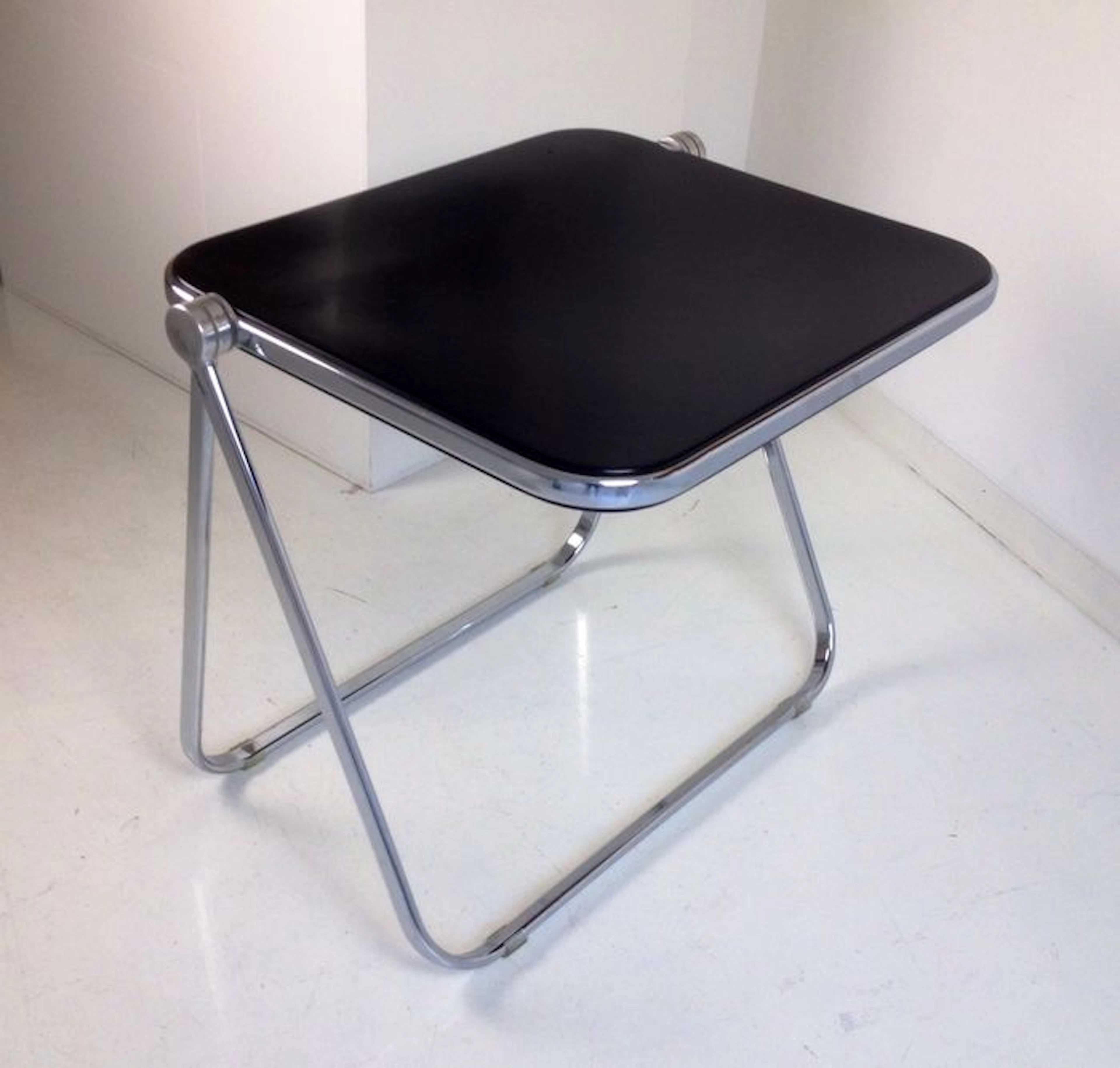 Giancarlo Piretti Anonima Castelli - Tavolino pieghevole "Platone" -