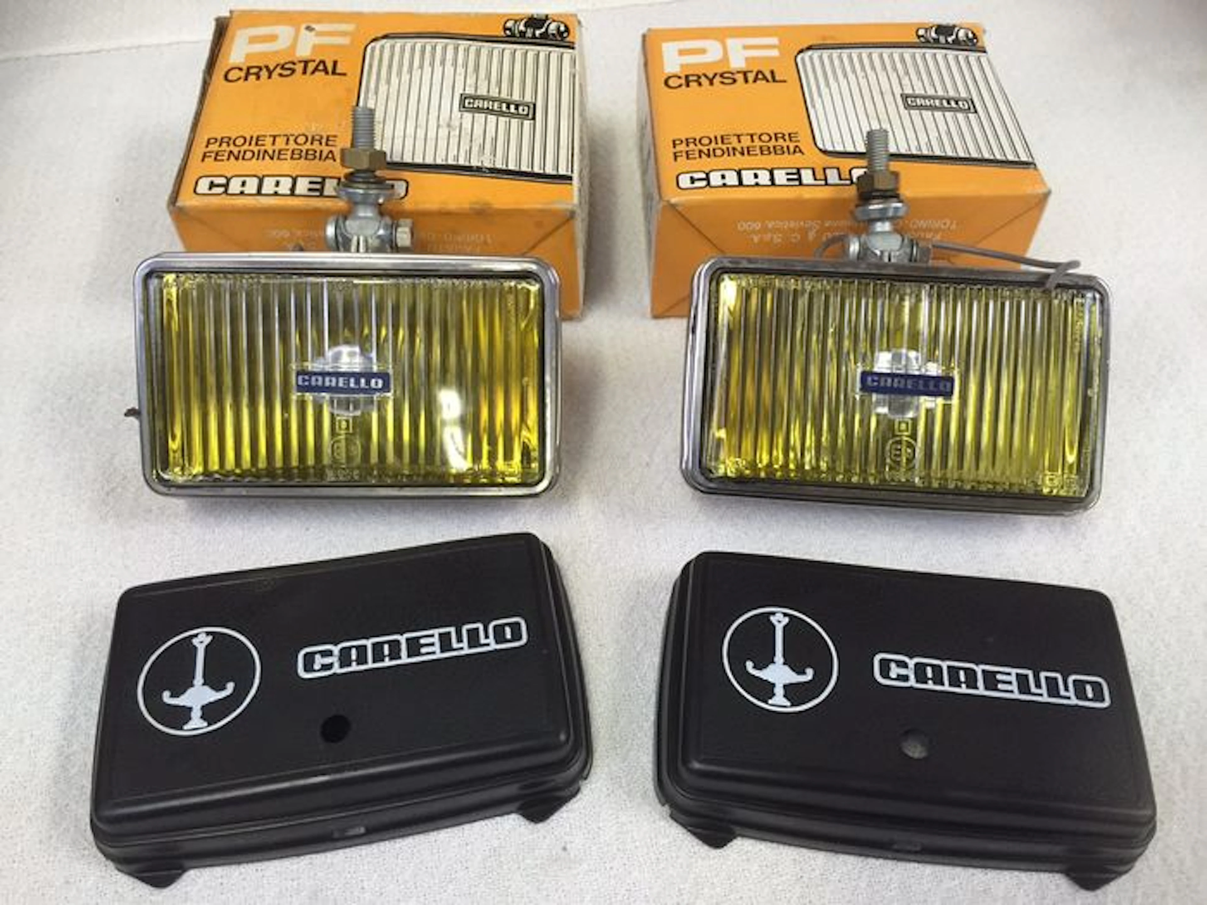 Carello - set gele verstralers - New Old Stock - jaren 70 - 80 - nagelnieuw in originele dozen.