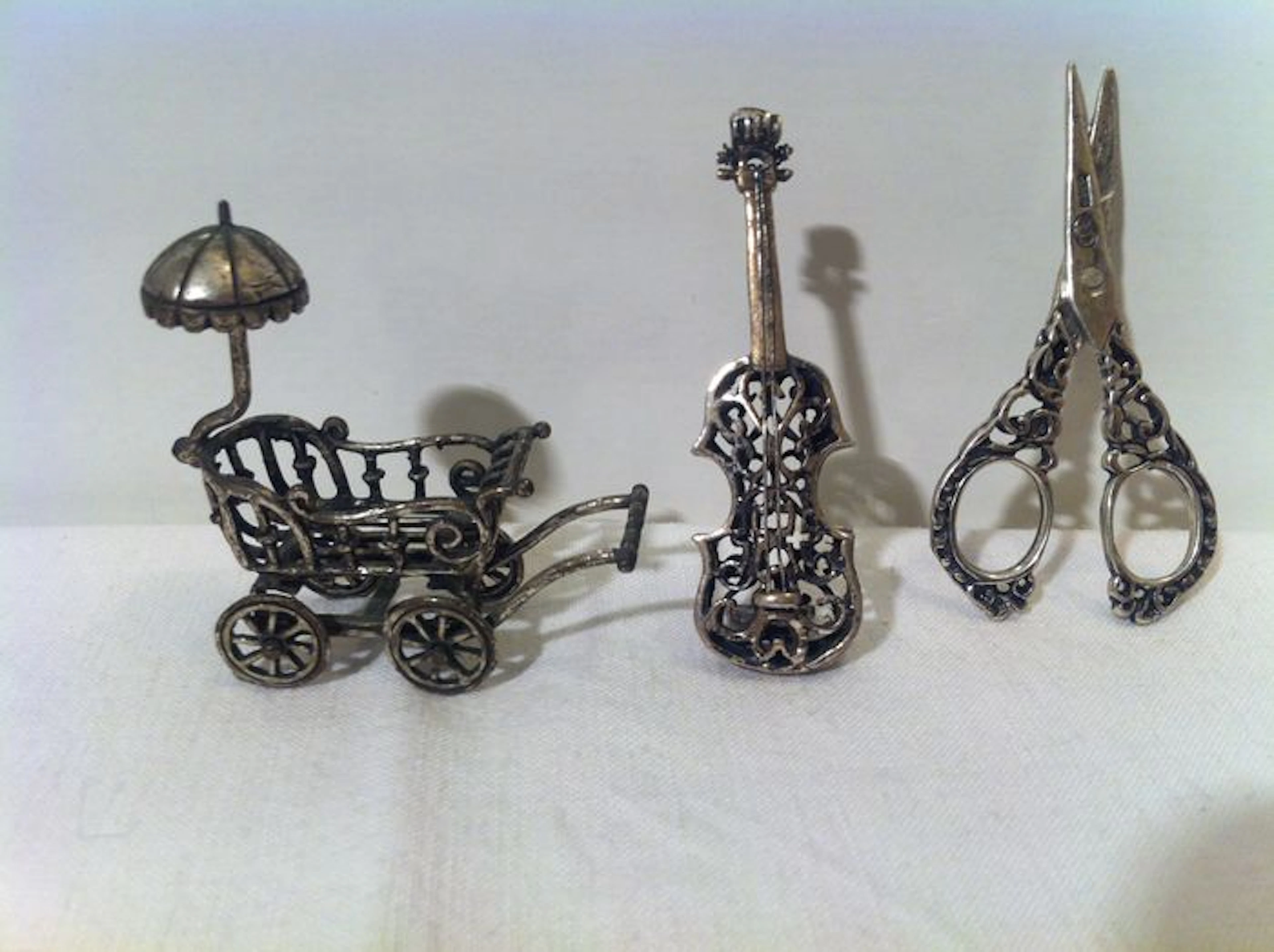 Lot of 3 silver miniatures