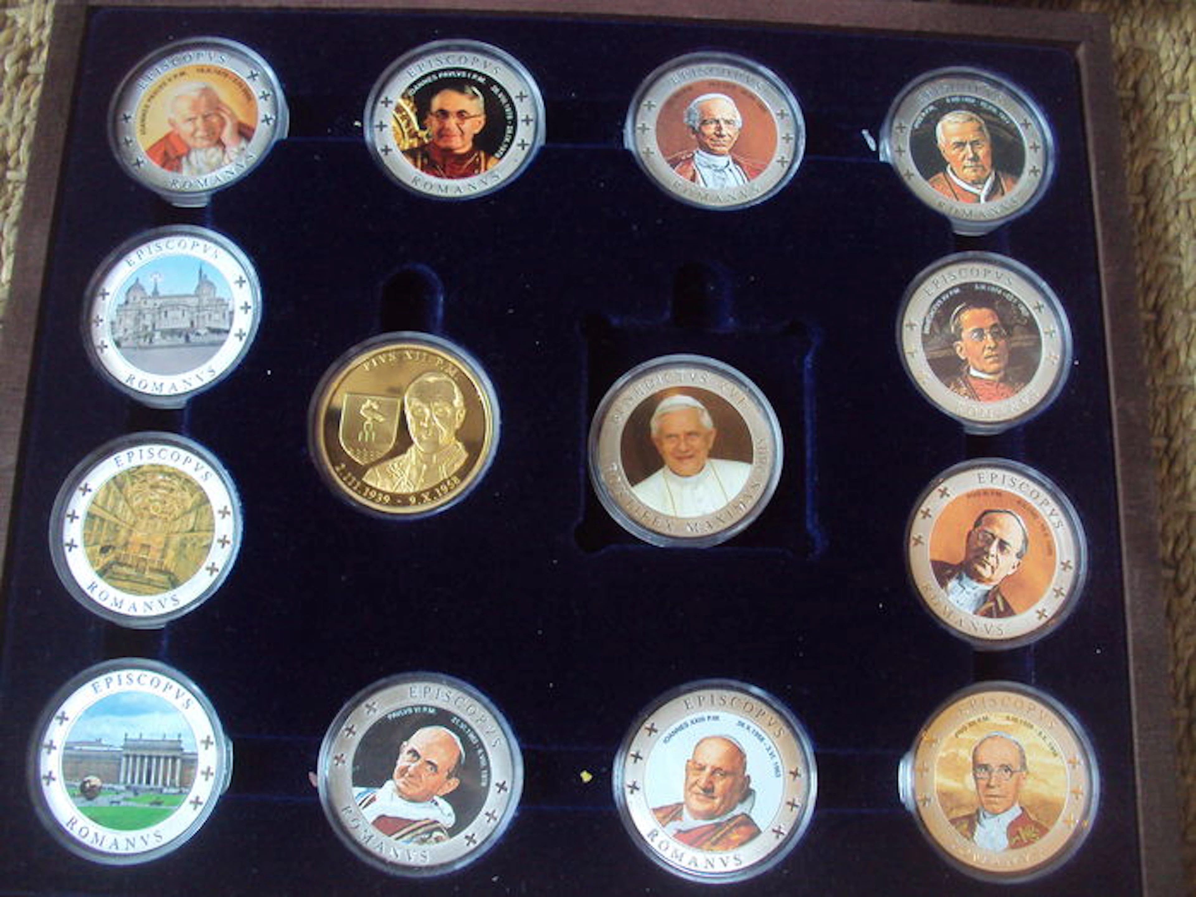 Vatican Papal Medal Set in Colour - 20th century.