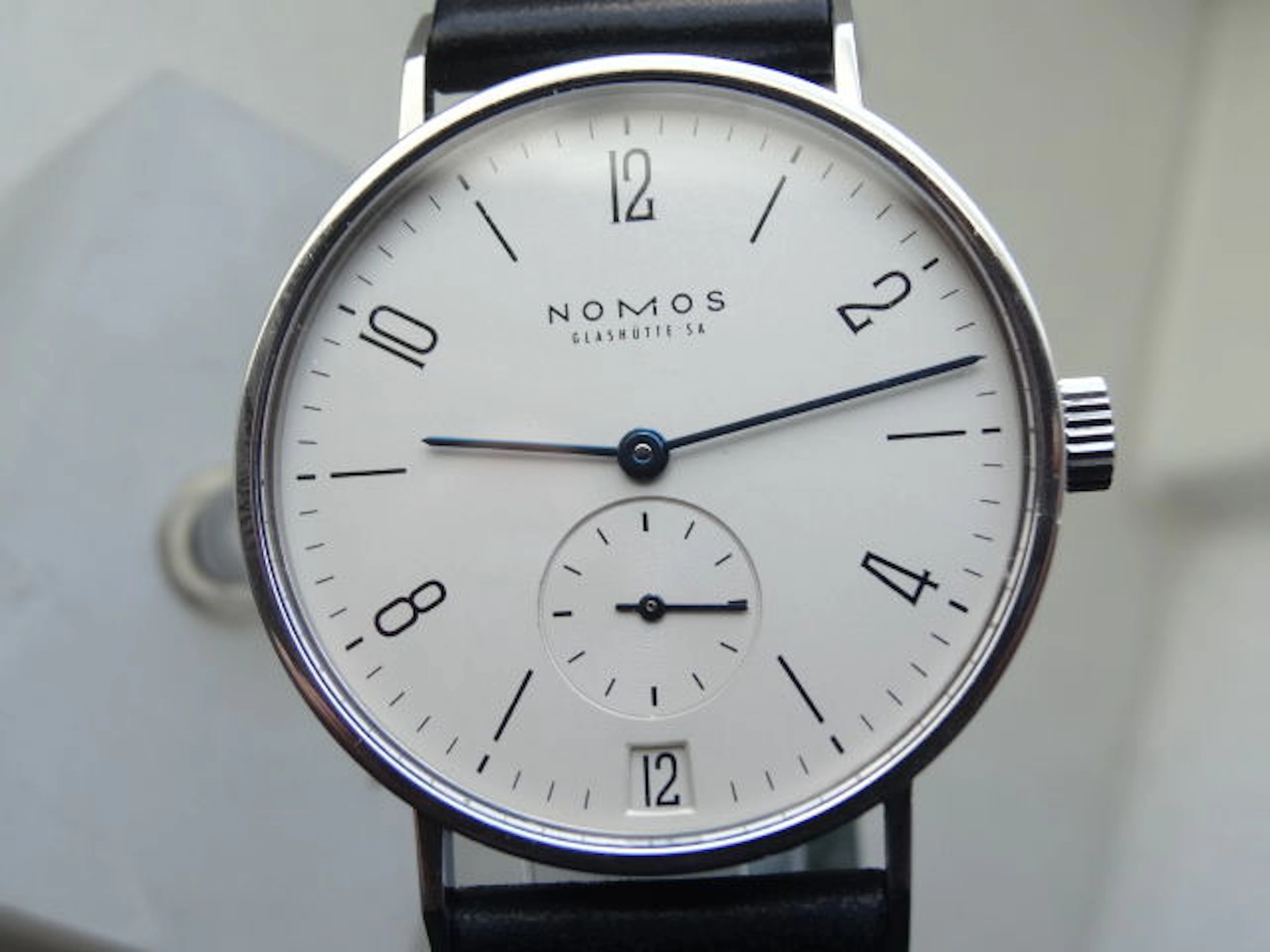 Nomos Glashütte - MEN'S WATCH - 90 YEARS