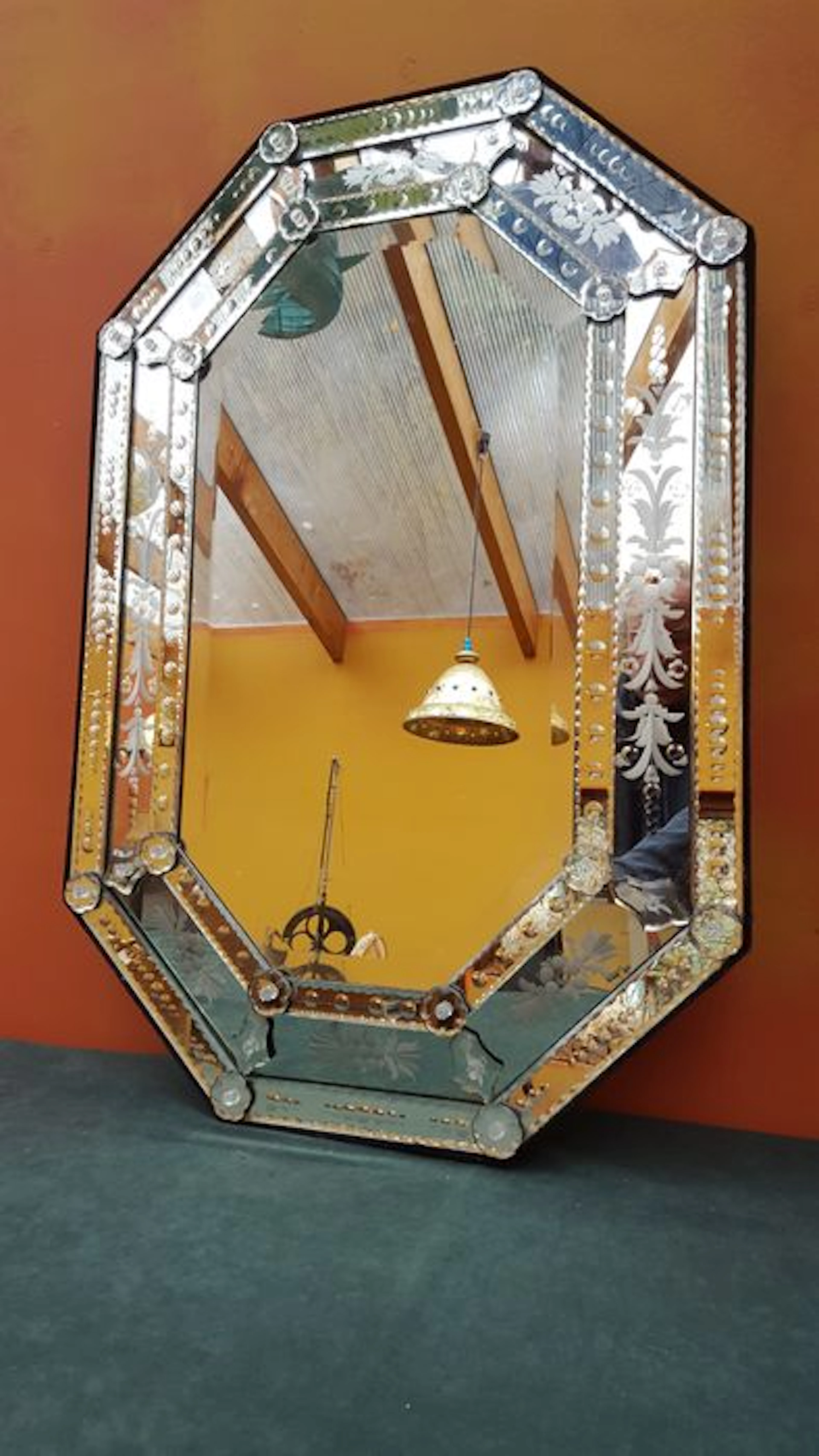 Venetian mirror with polished and engraved glass