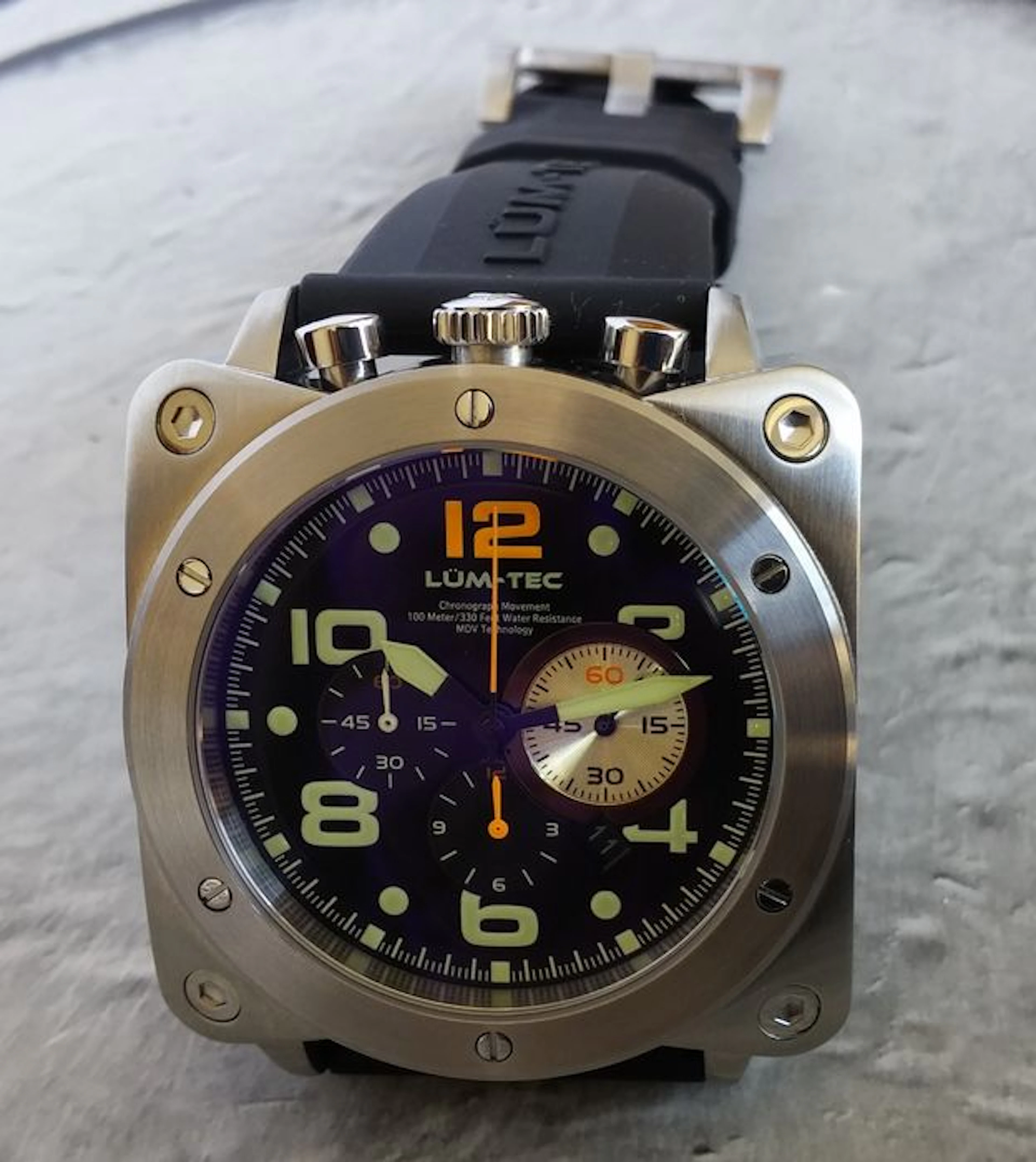 Lum Tec Bull 45 Chronograph – Limited and numbered No. 98/100 NEW Old Stock