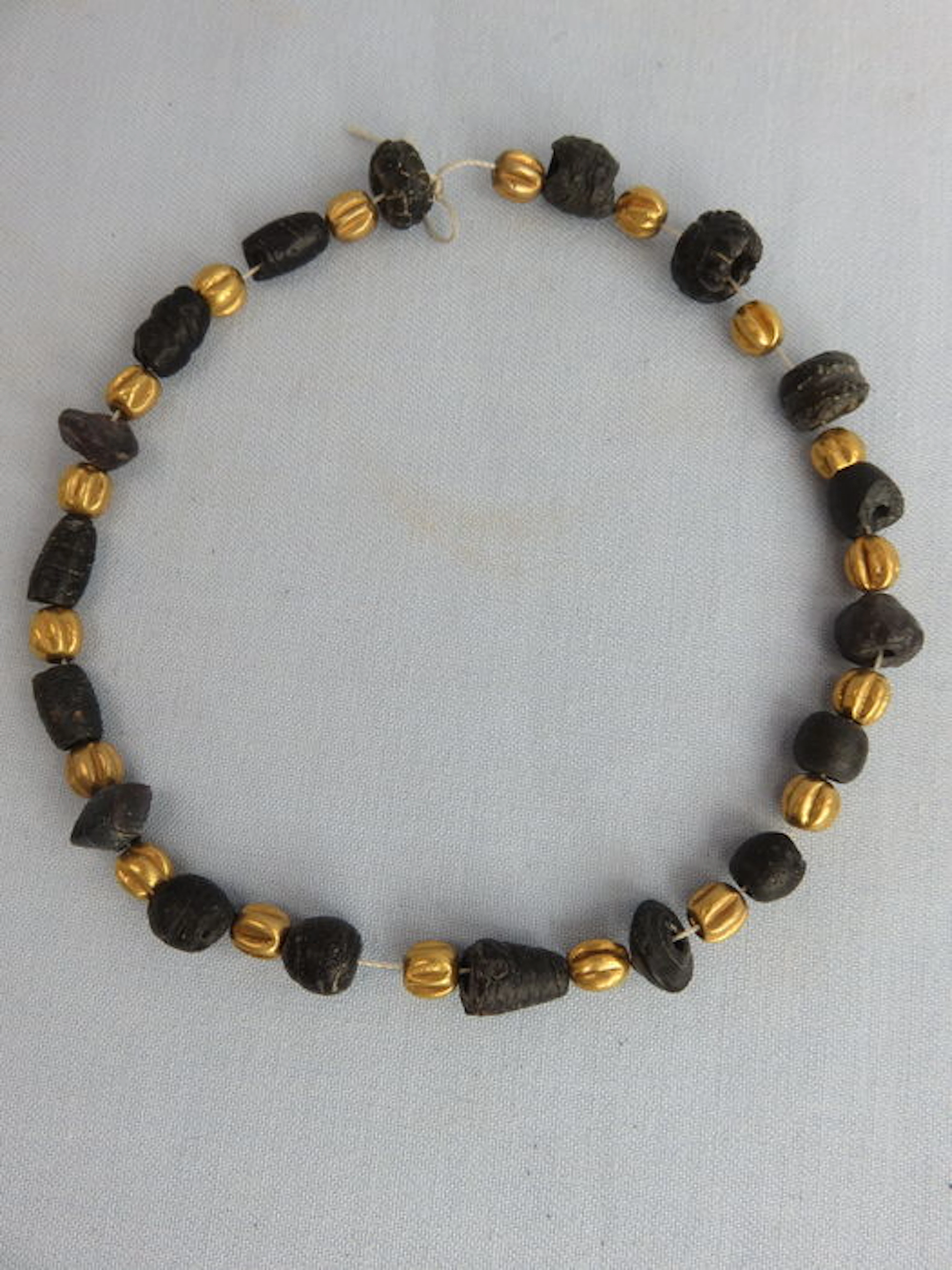 Roman black glass bracelet with silver gold-plated beads - 21 cm