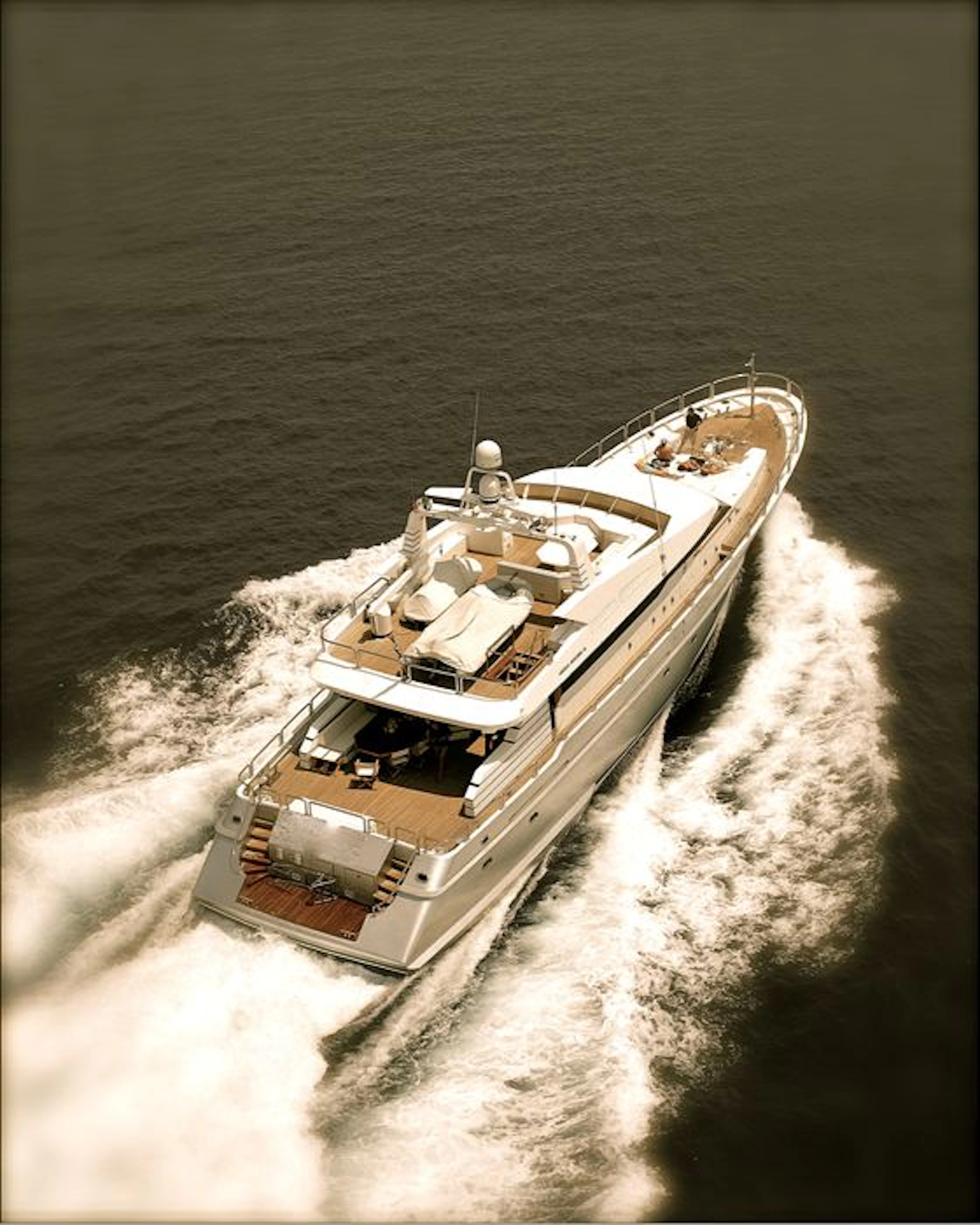 MOTOR/YACHT "PRESTIGE" - 31m - Steel