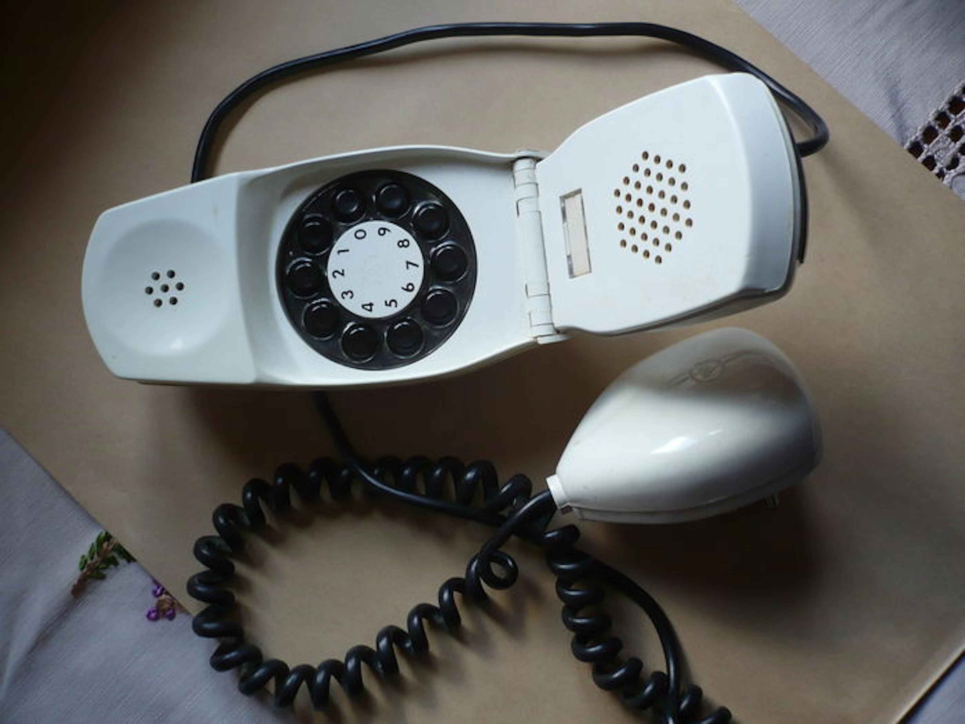 Telephone, Grillo model
