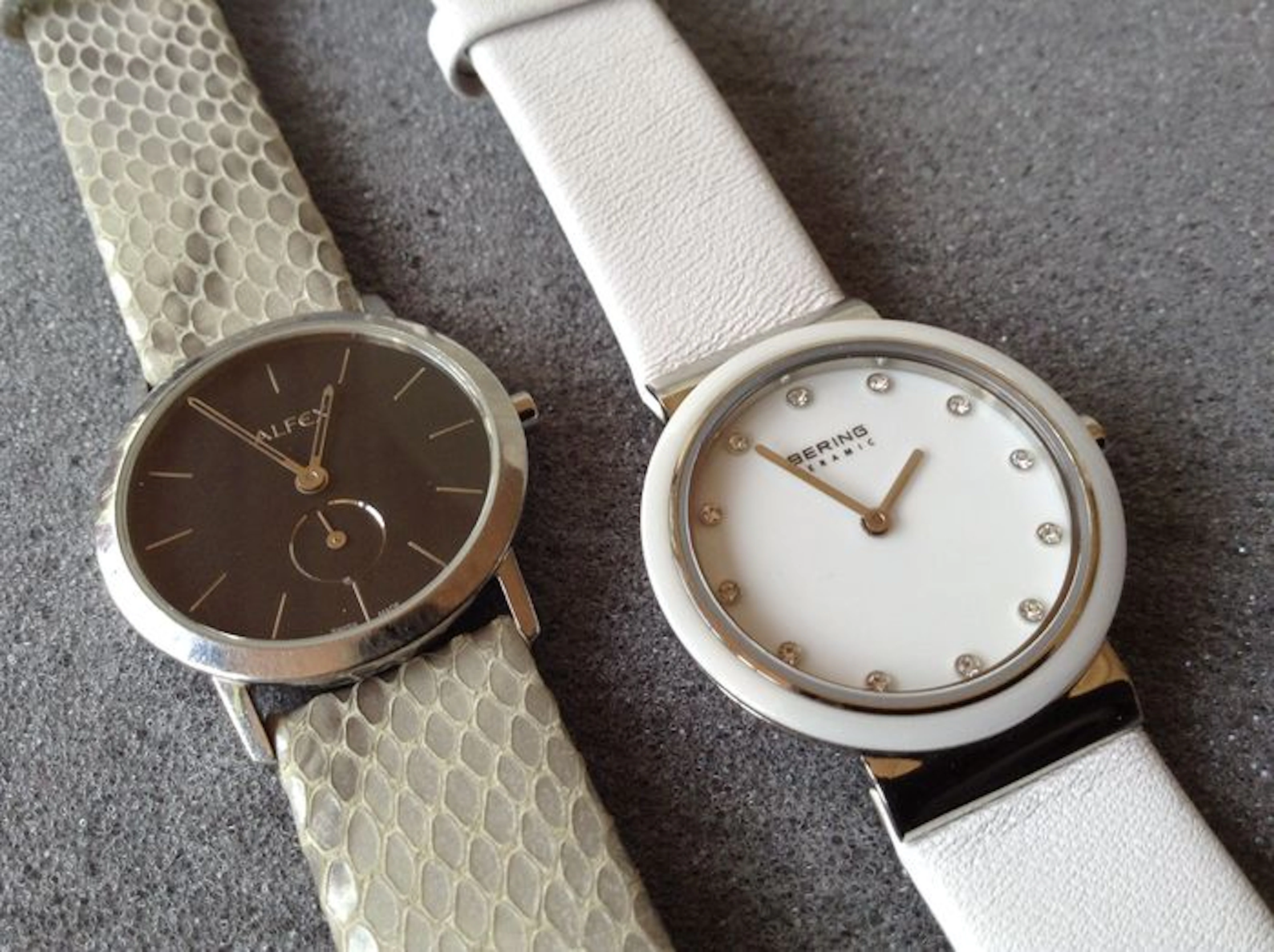 A lot of 2 Watches ALFEX Anti-Allergic Plum Design and BERING Ceramic – Ladies' Black and White wristwatches – approx 2015