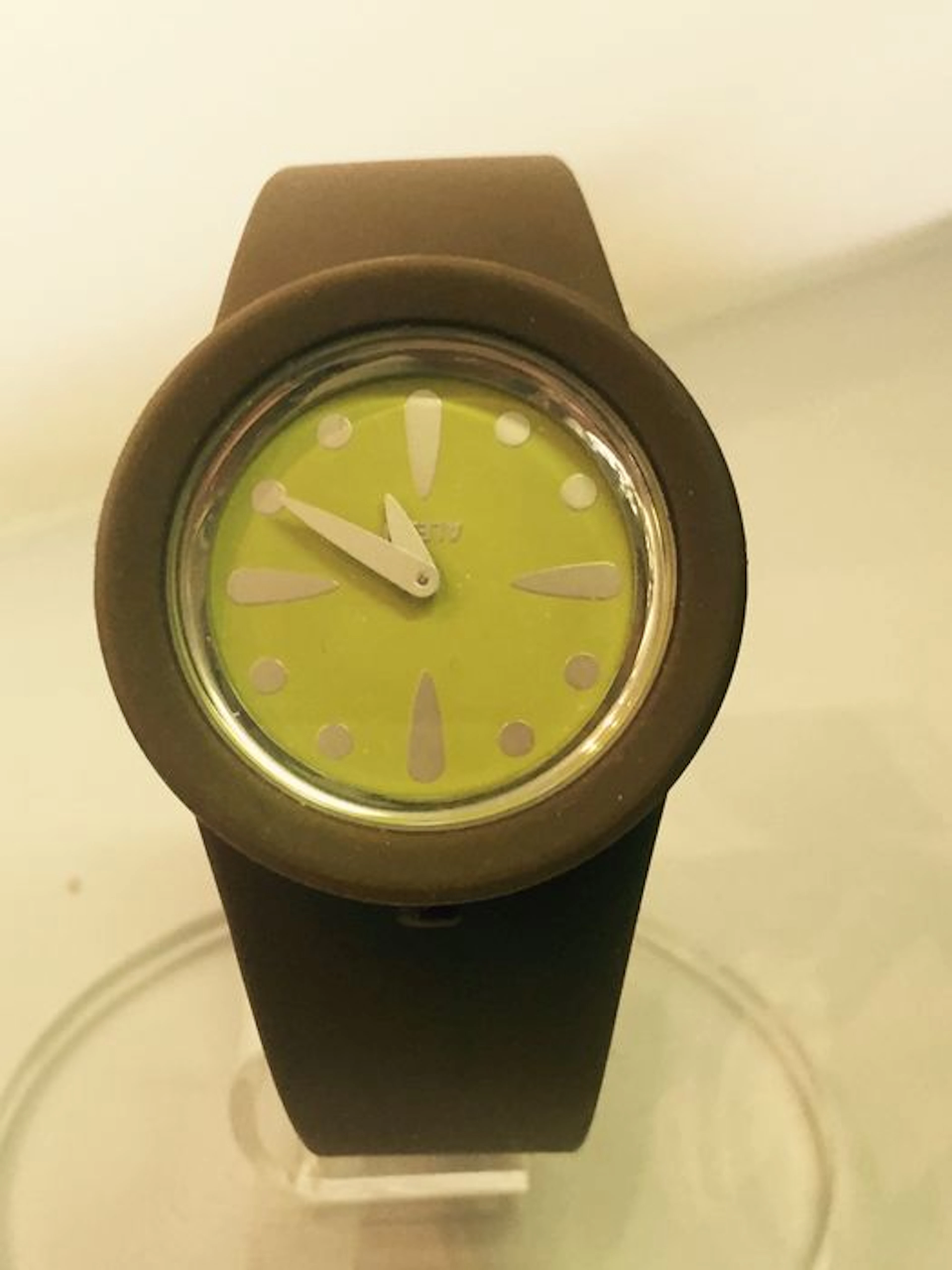 Alessi design Stefano Pirovano - dinstinctive design - ladies' wristwatch - unworn.