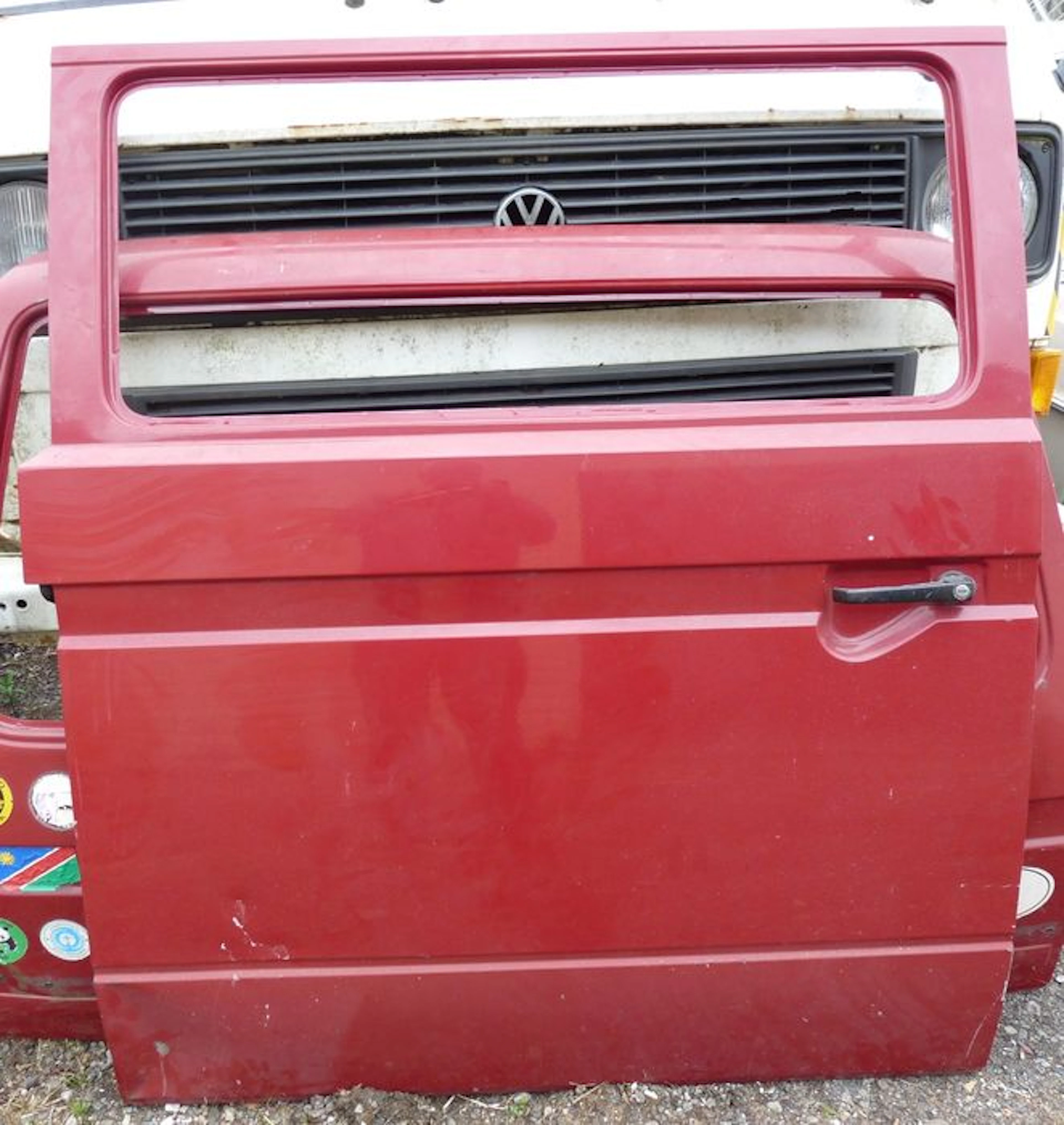 Rear door, sliding door and 2 front doors of a Volkswagen T3-80