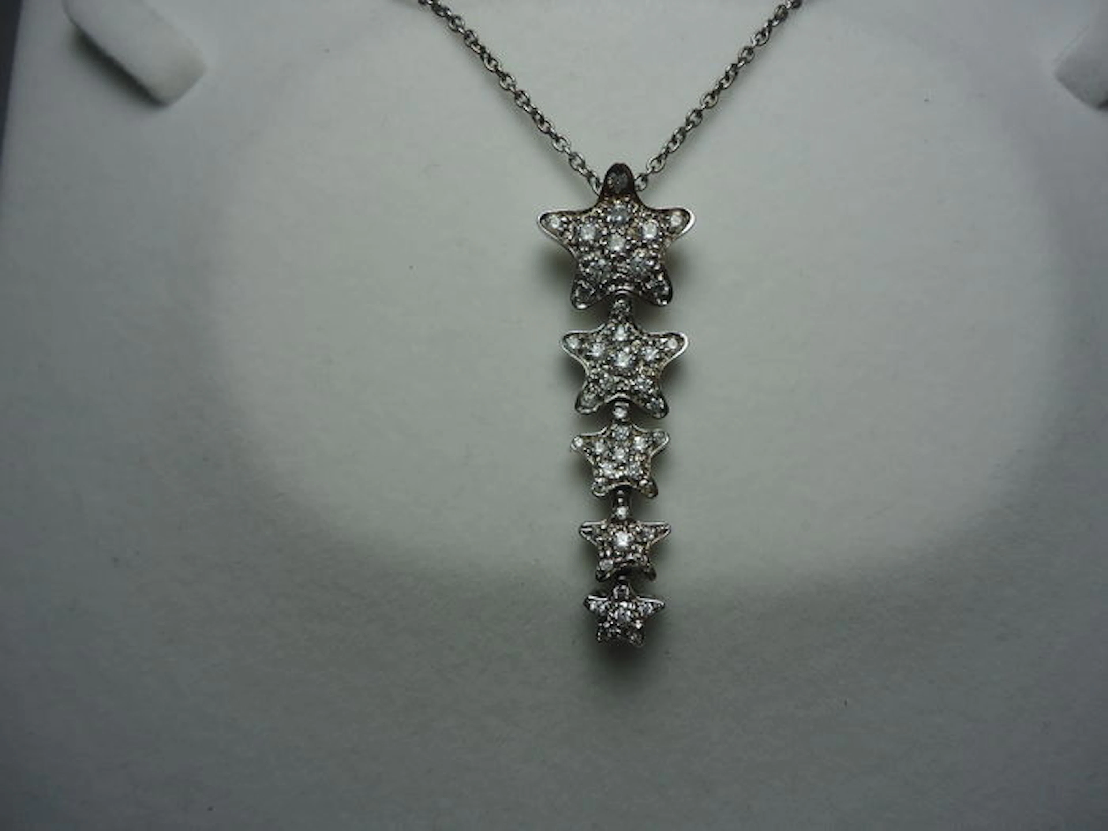 MyMara – Necklace with 5-star pendant made of silver
