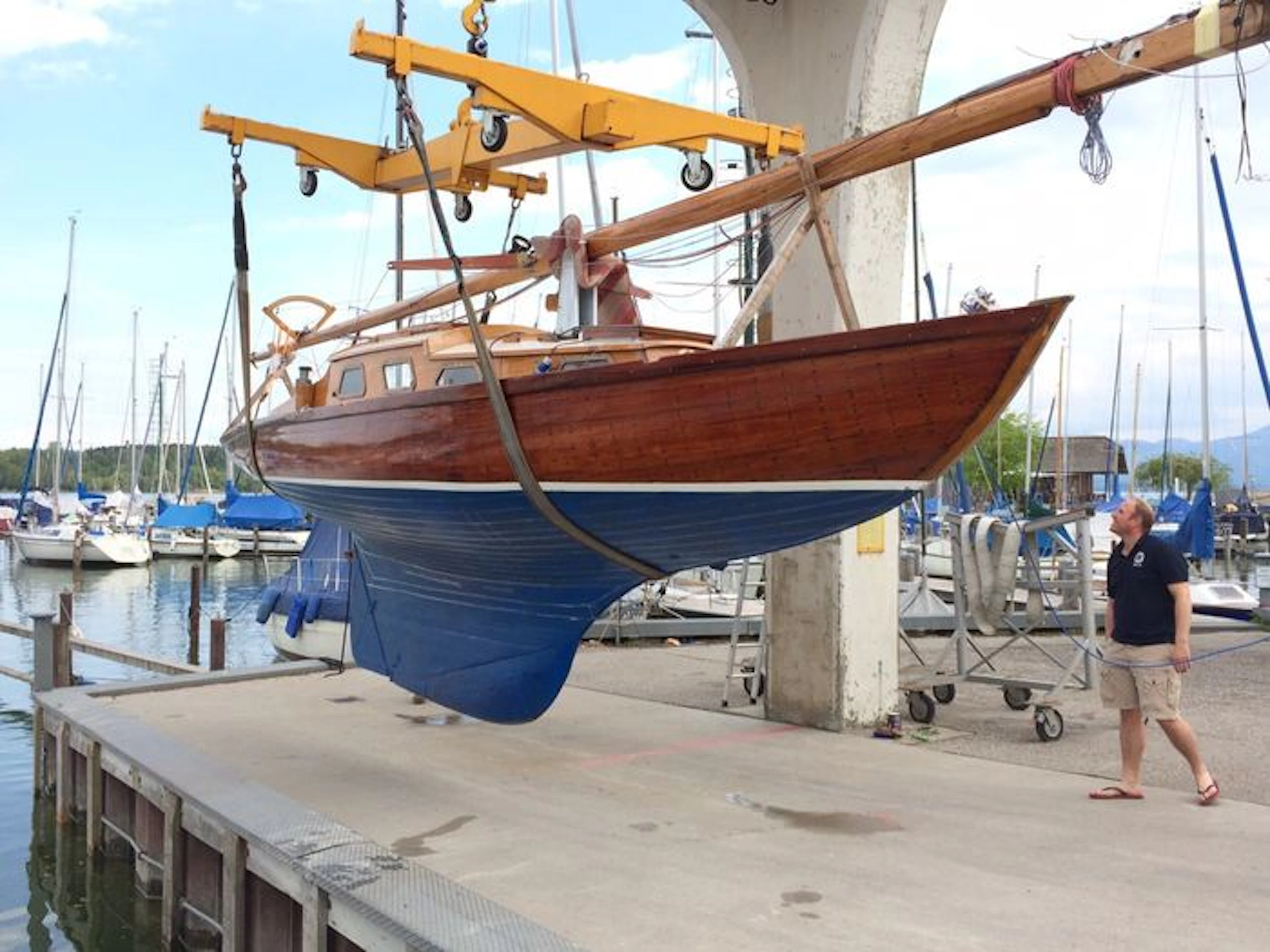 Long keel sailing boat made of massive mahogany wood, oldtimer - 10.50 metres - 1969