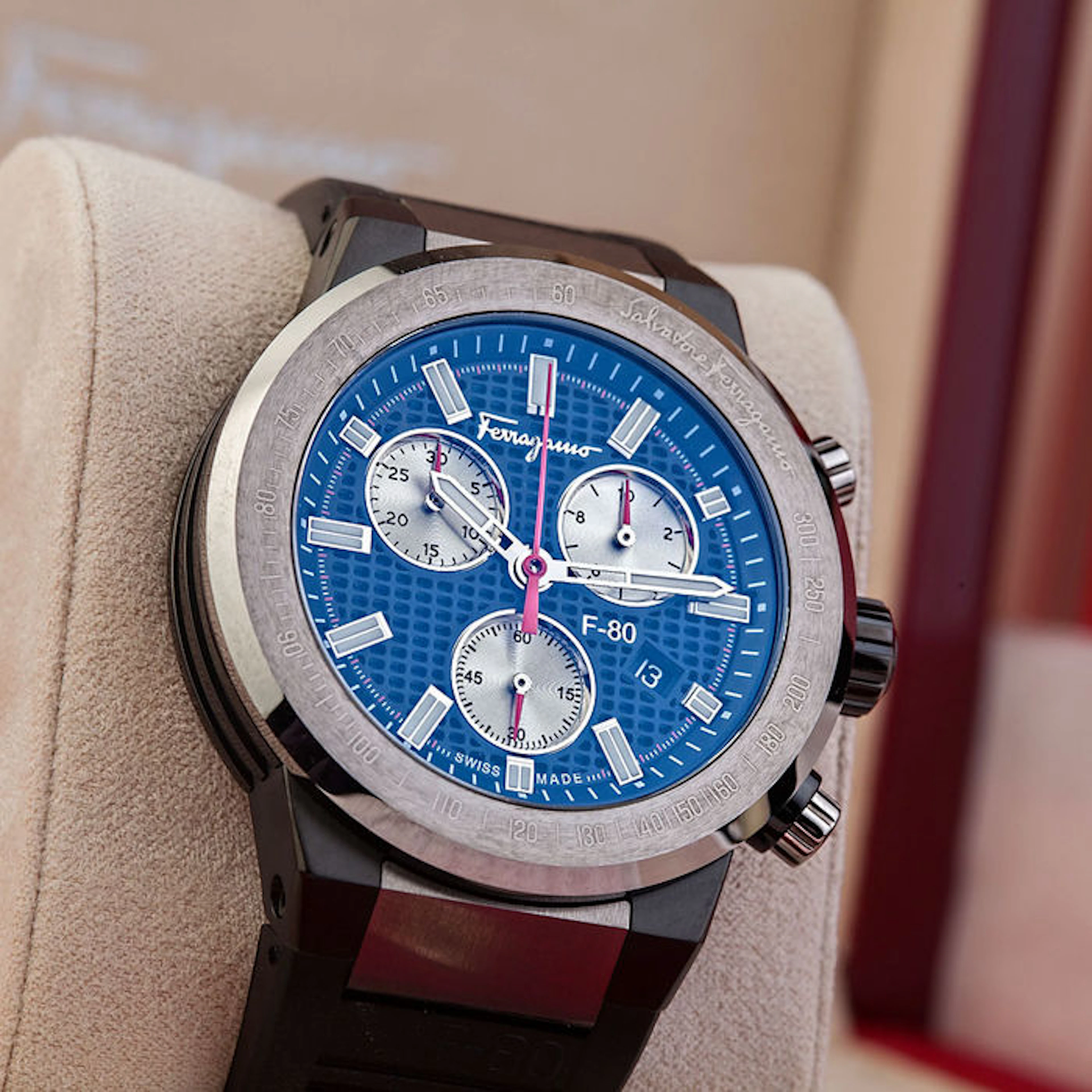 FERRAGAMO TITANIUM CHRONOGRAPH CERAMIC BEZEL - MEN'S WATCH - NEW CONDITION 28