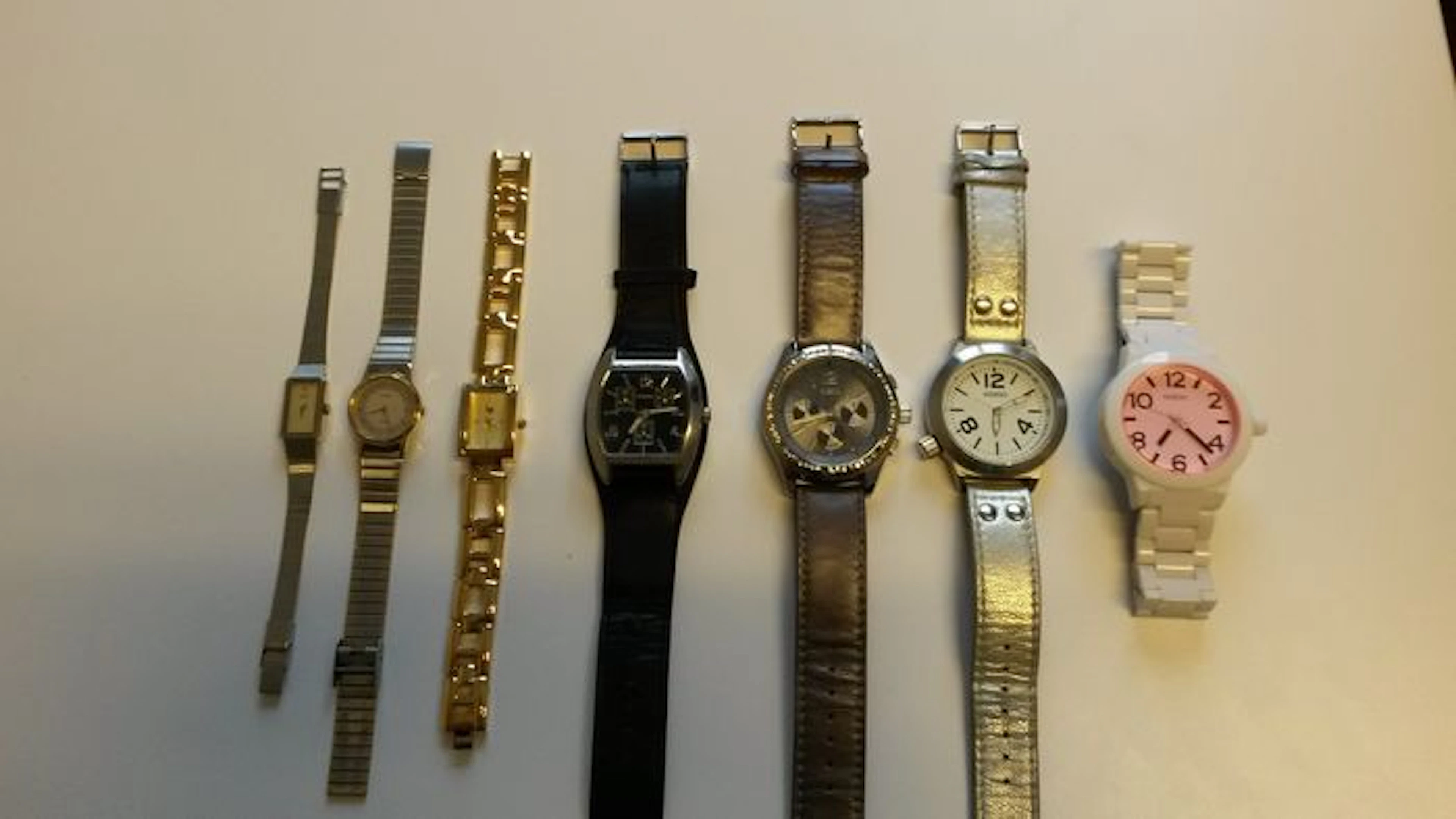 Lot of 7 fashionable women's watches - Seiko, Pulsar, Lip Montres, Ozzoo - 1990s up to now