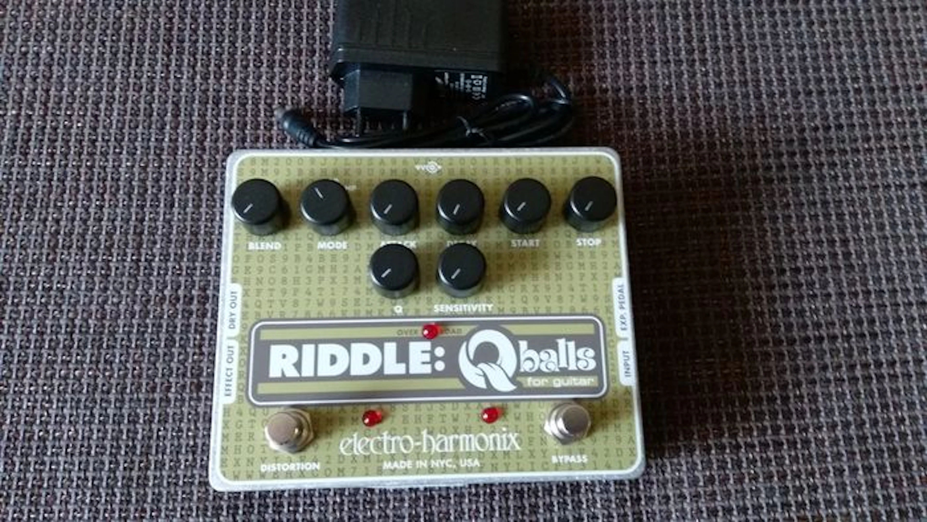 Electro Harmonix Riddle Q-balls