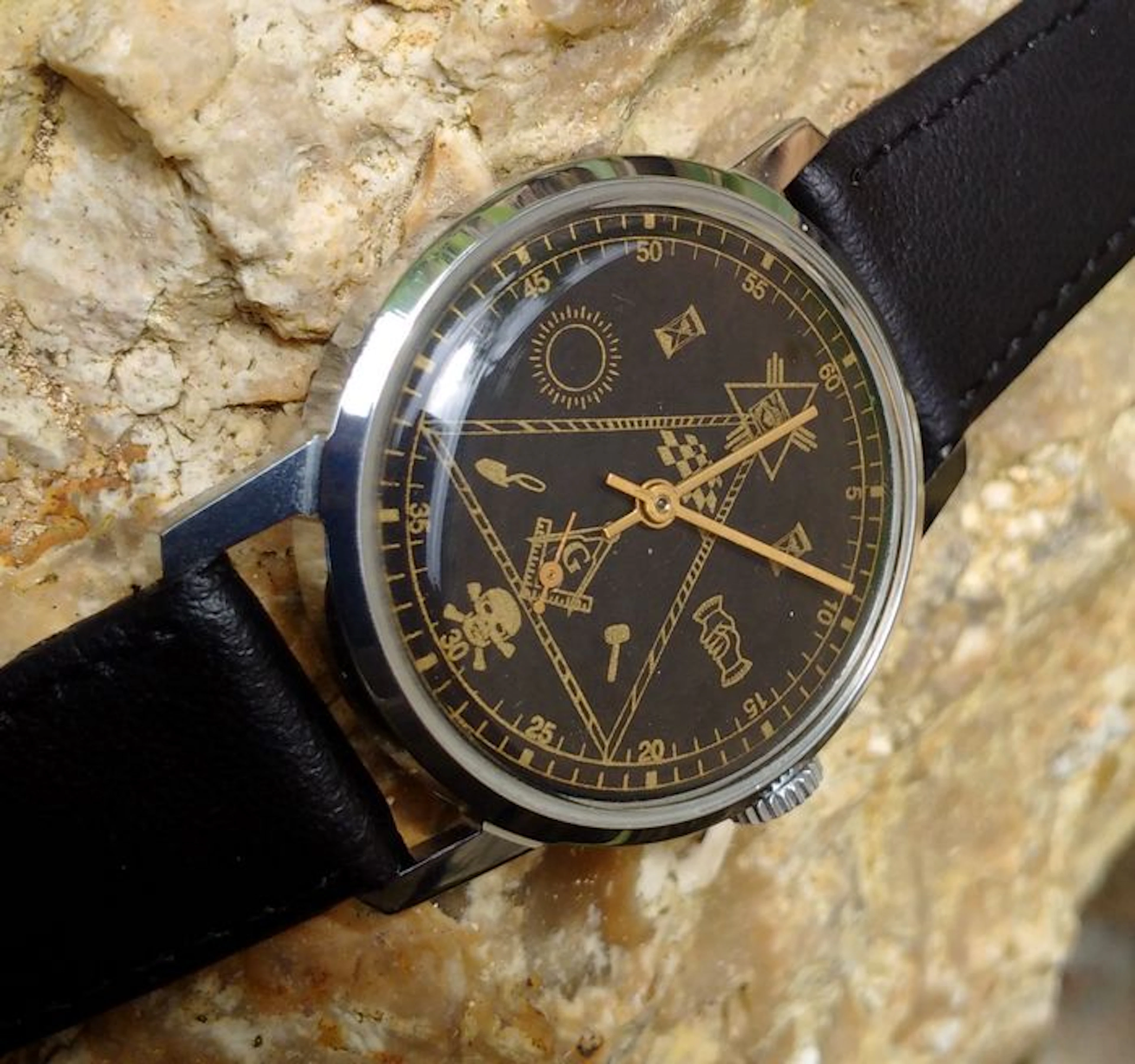 Pobeda Maçonnique - men's watch.