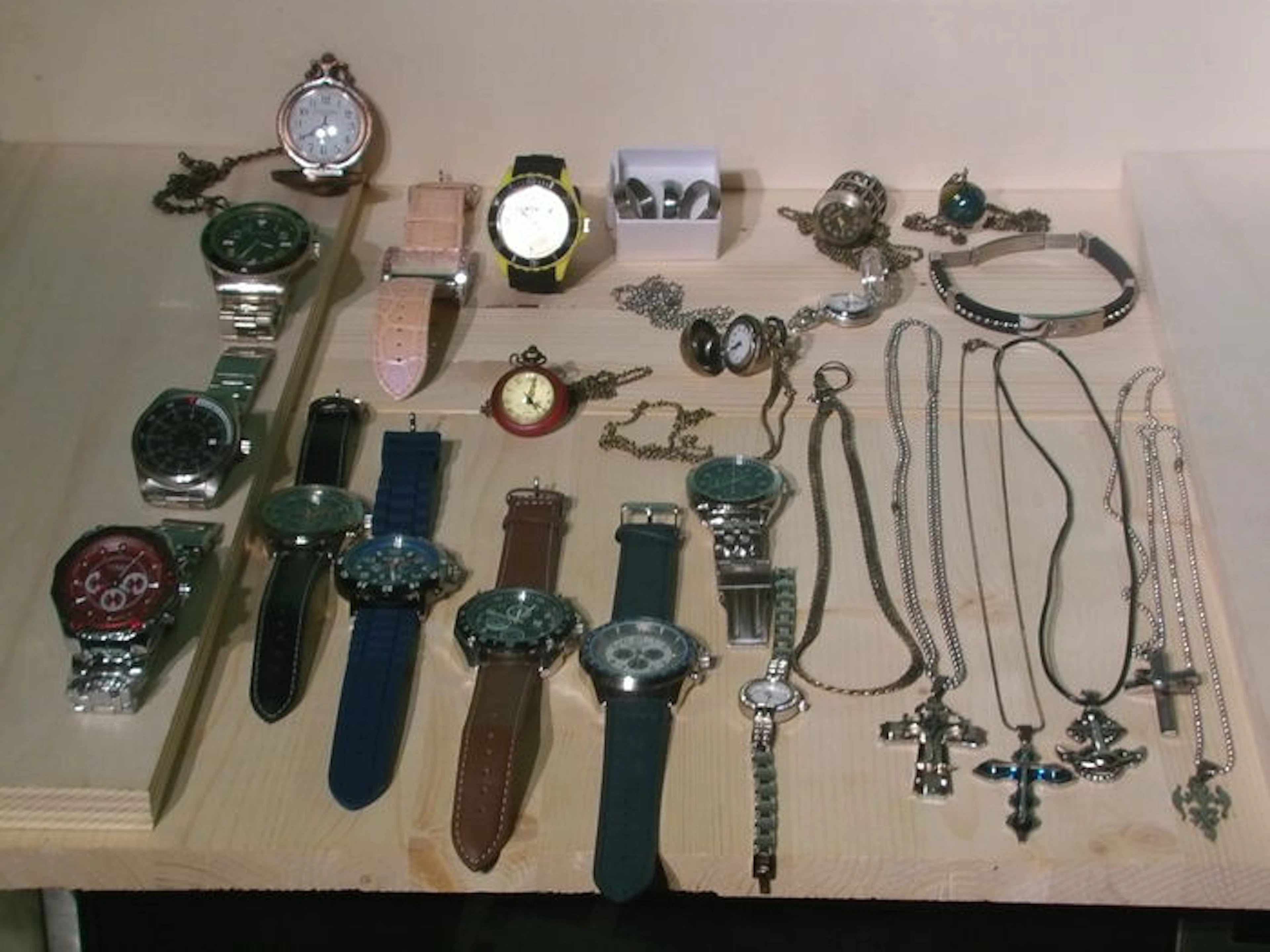 Lot of various watches and chains, 20th century
