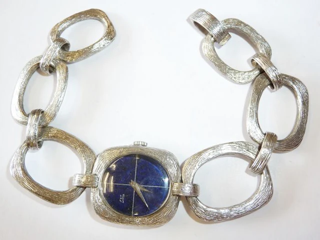 Jewellery watch from Lotos Switzerland - bracelet with bark engraving, 925 silver around 1970, modernist-design.