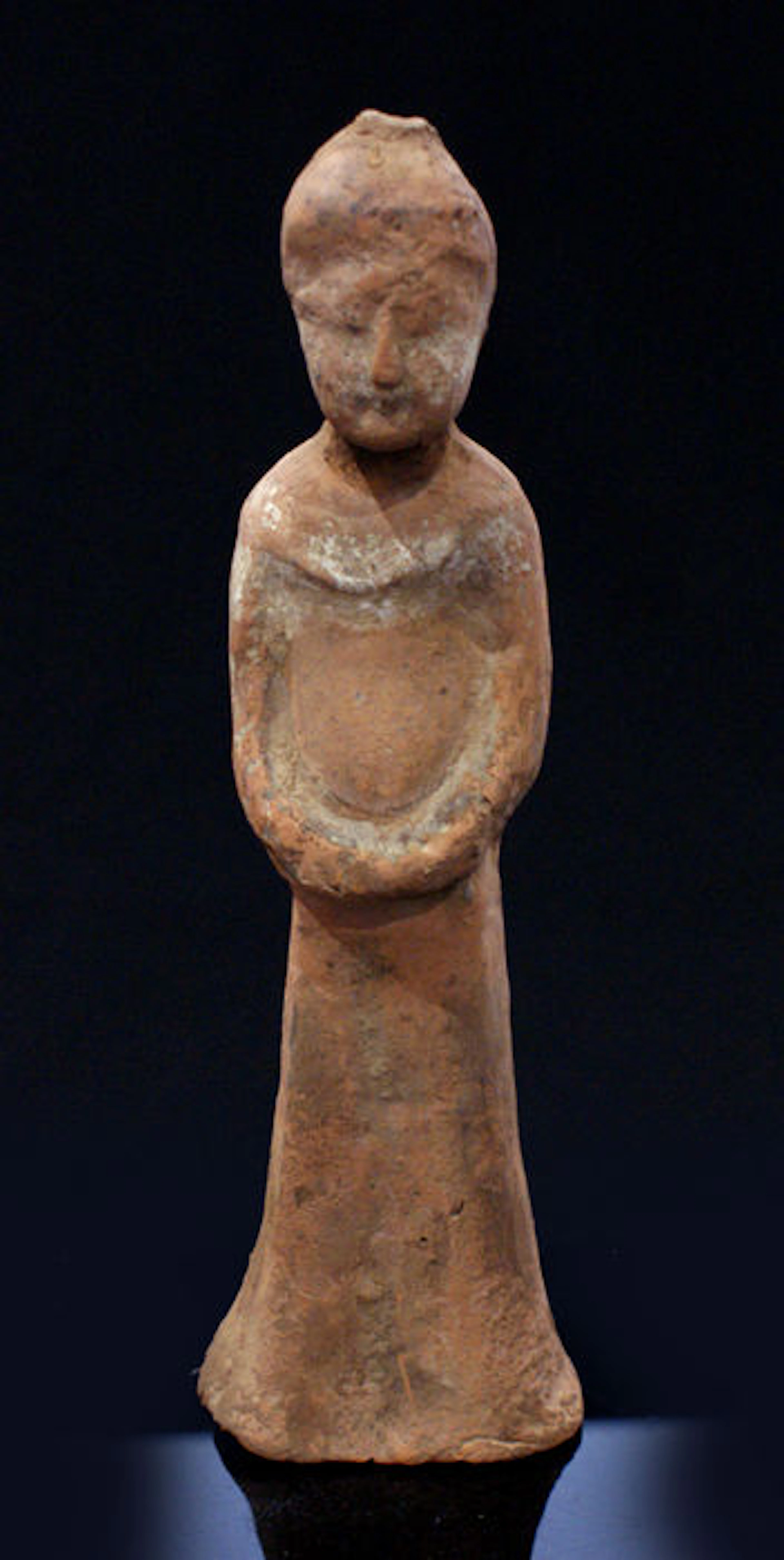 Statuette chinoise en terre cuite d'une Dame de cour ou Servante - Epoque dynastie TANG ( 618 - 907 )
