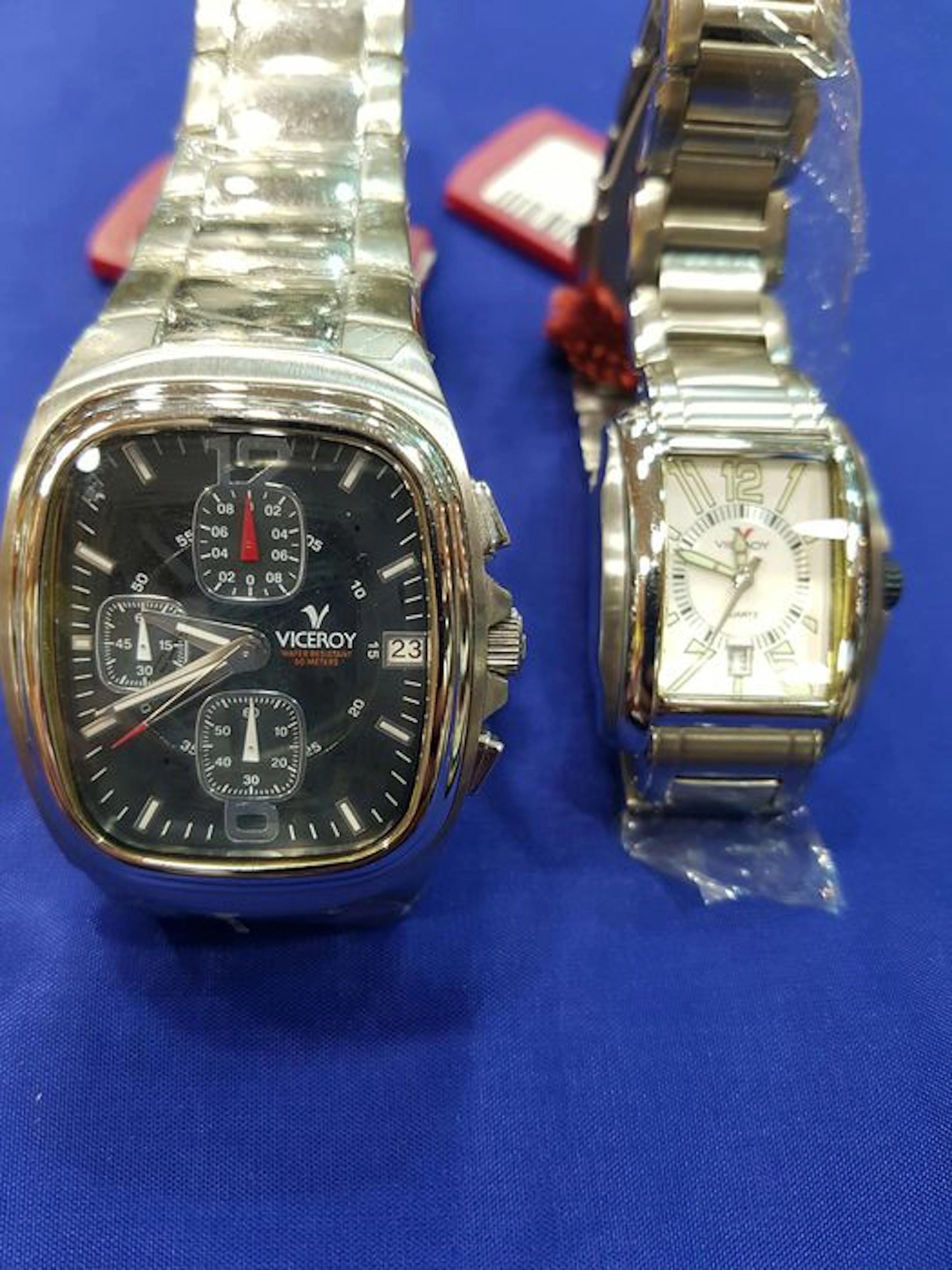 Lot of 2 Viceroy watches, from the Enrique Iglesias collection. Limited edition 05757 - for women and men - year 2005
