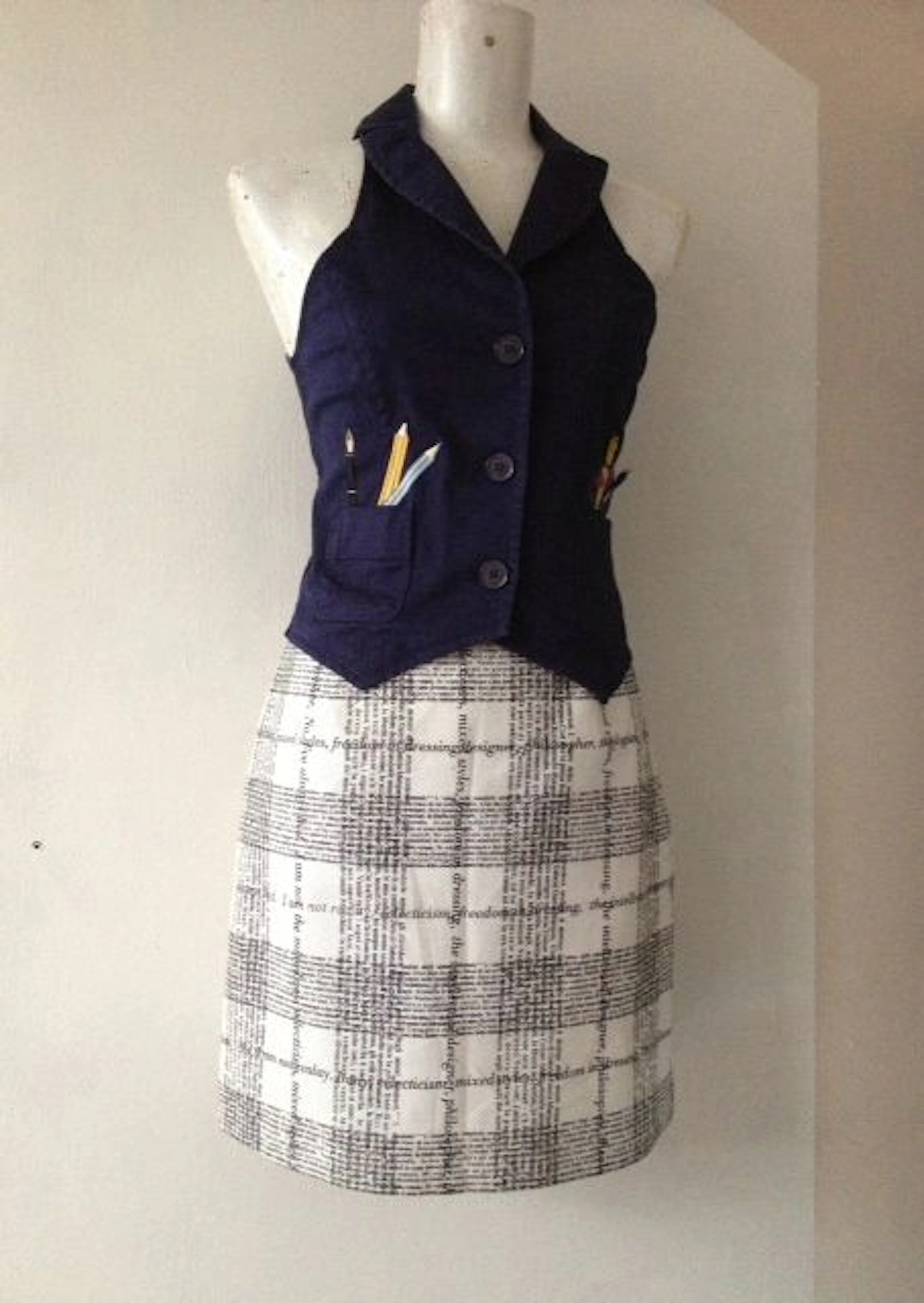 Moschino – set: miniskirt + waistcoat