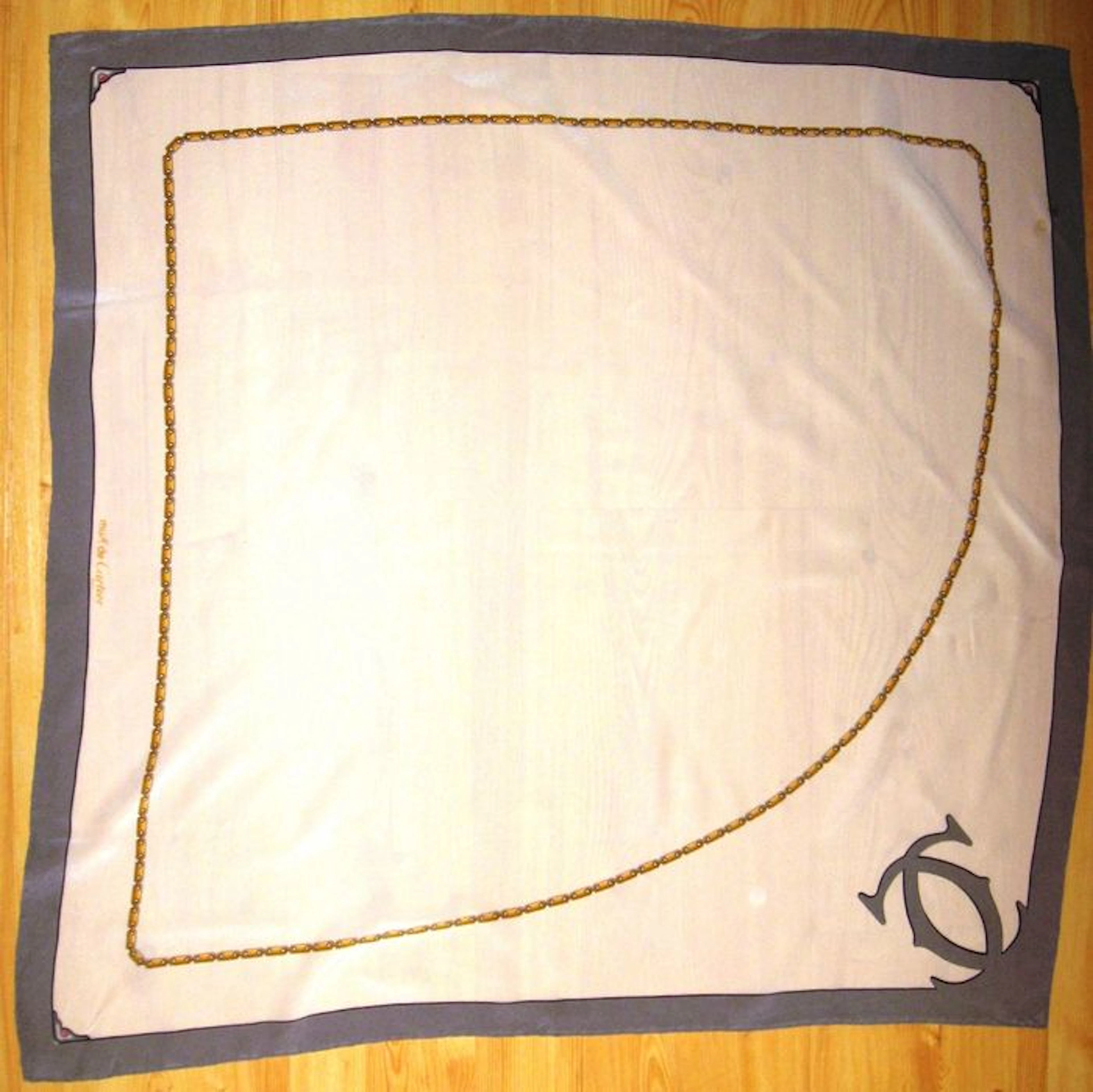 Must de Cartier silk scarf "Golden Necklace"