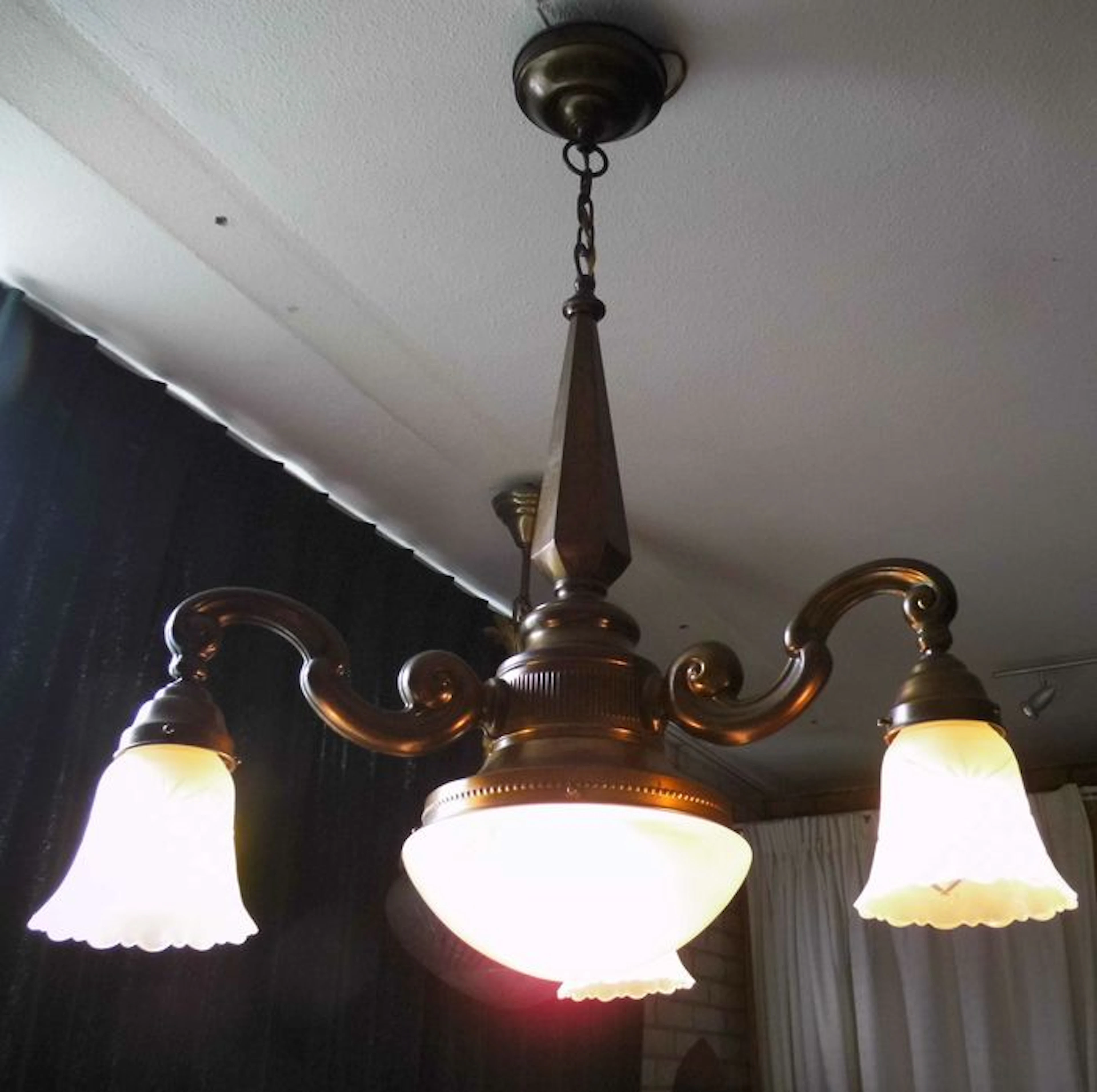 Chandelier or luster Brass and satin glass approx. 1930 - Western Europe