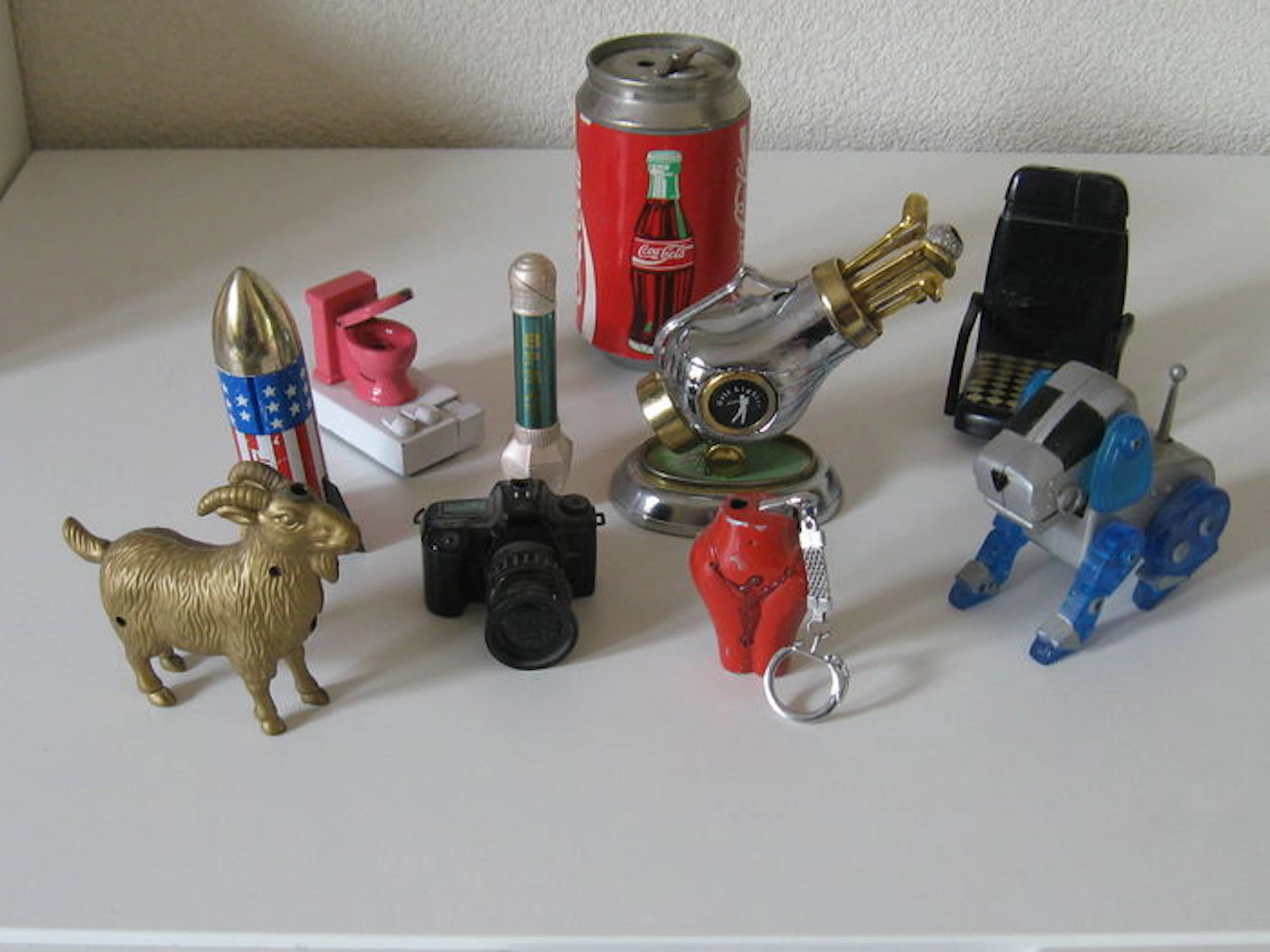 10 table lighters - special shapes - 20th century