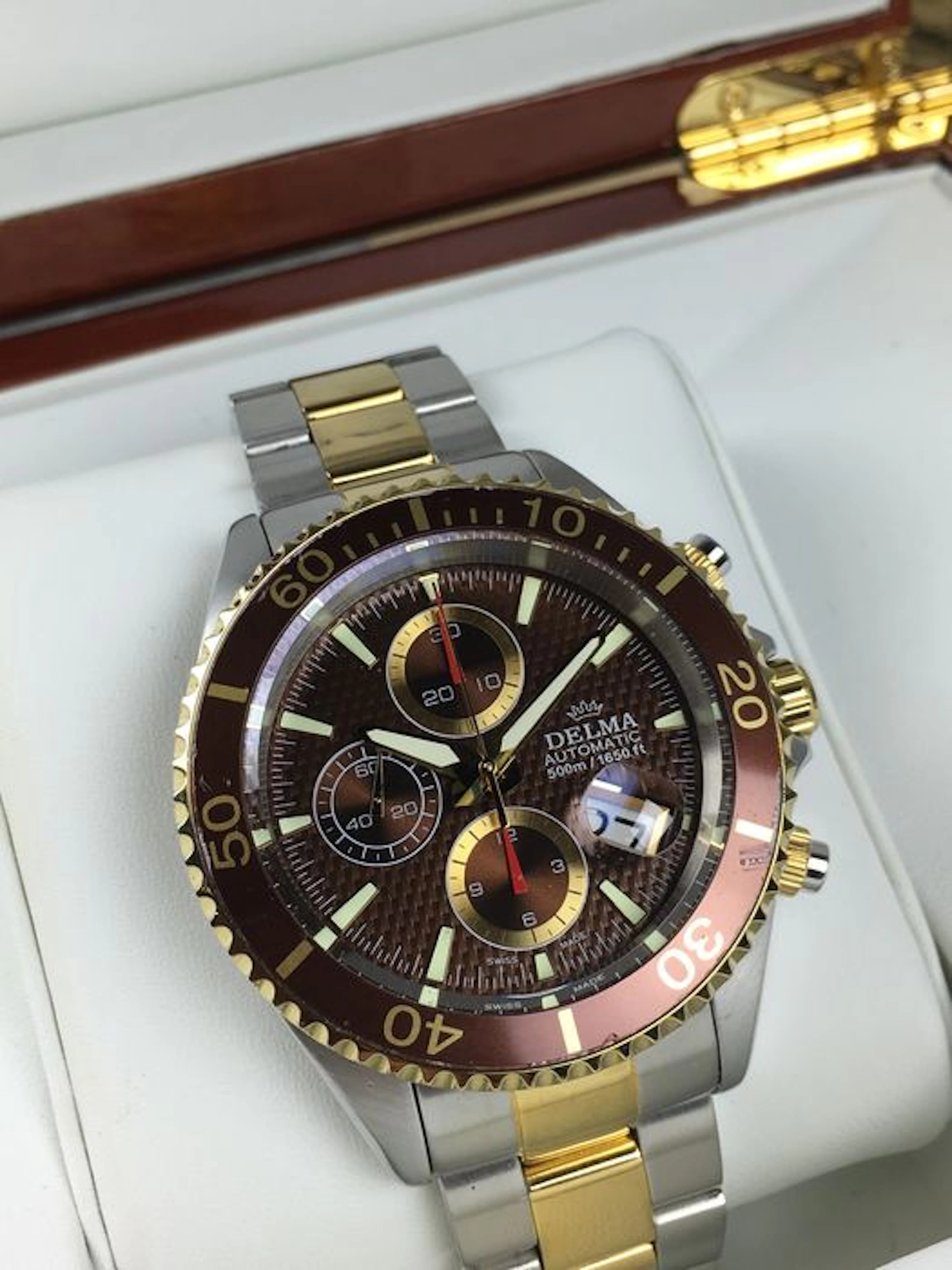 Delma Santiago chronograph men's wristwatch – reference: 52701.574.6.104.