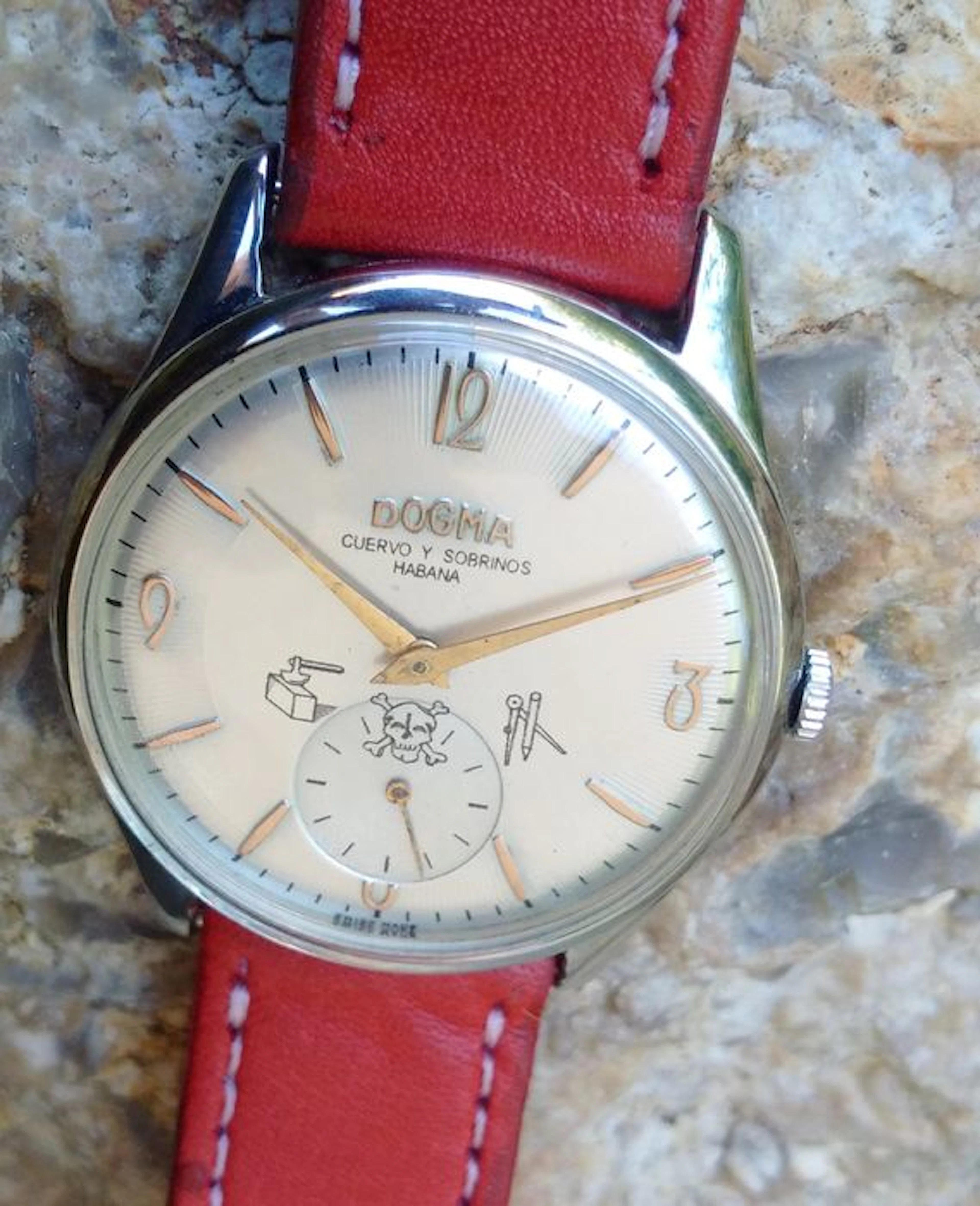 Dogma Cuervo y Sobrino Swiss made - men's watch - year 50/60