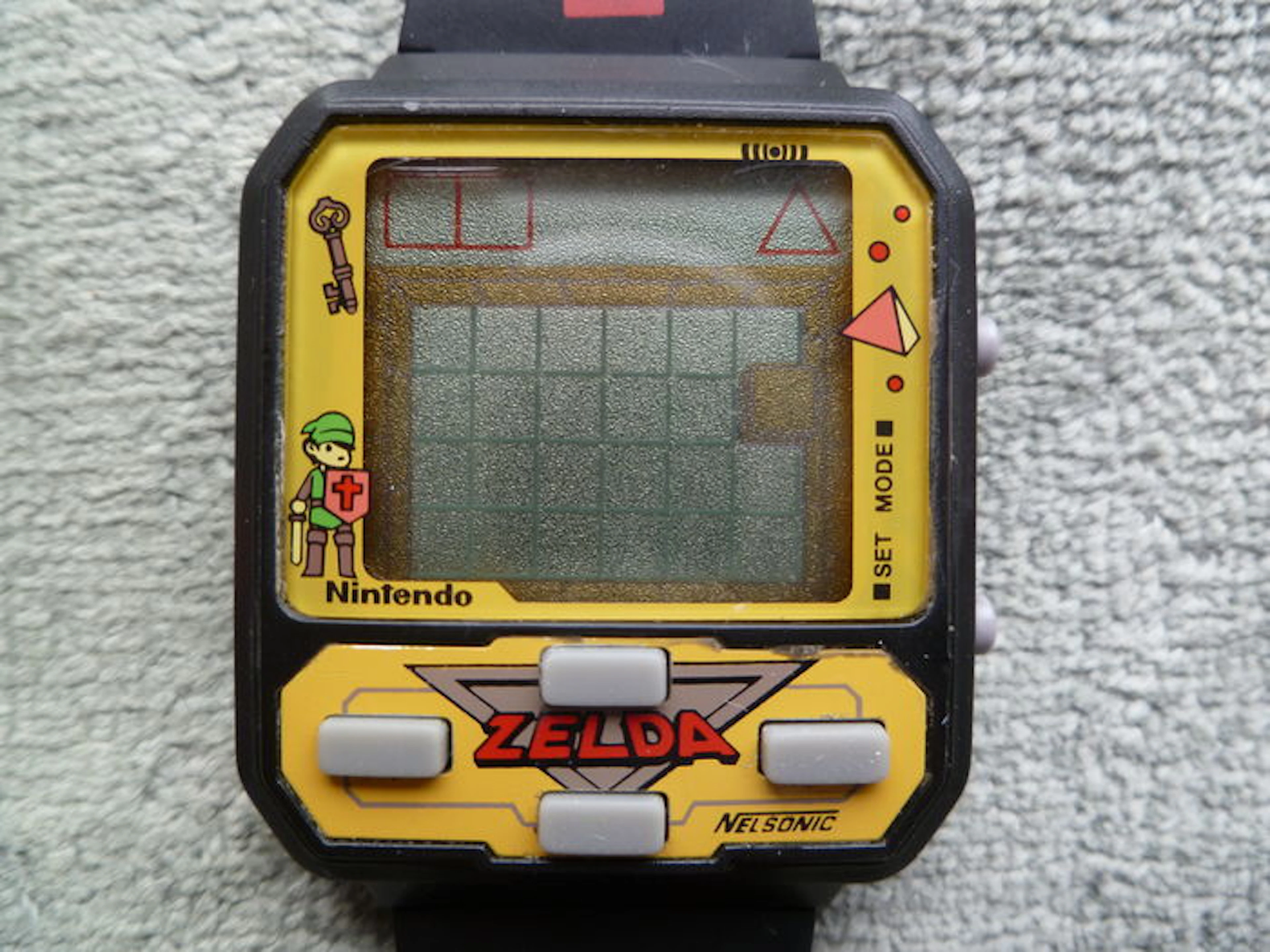 Nintendo - Zelda game watch - made in license by Nelsonic