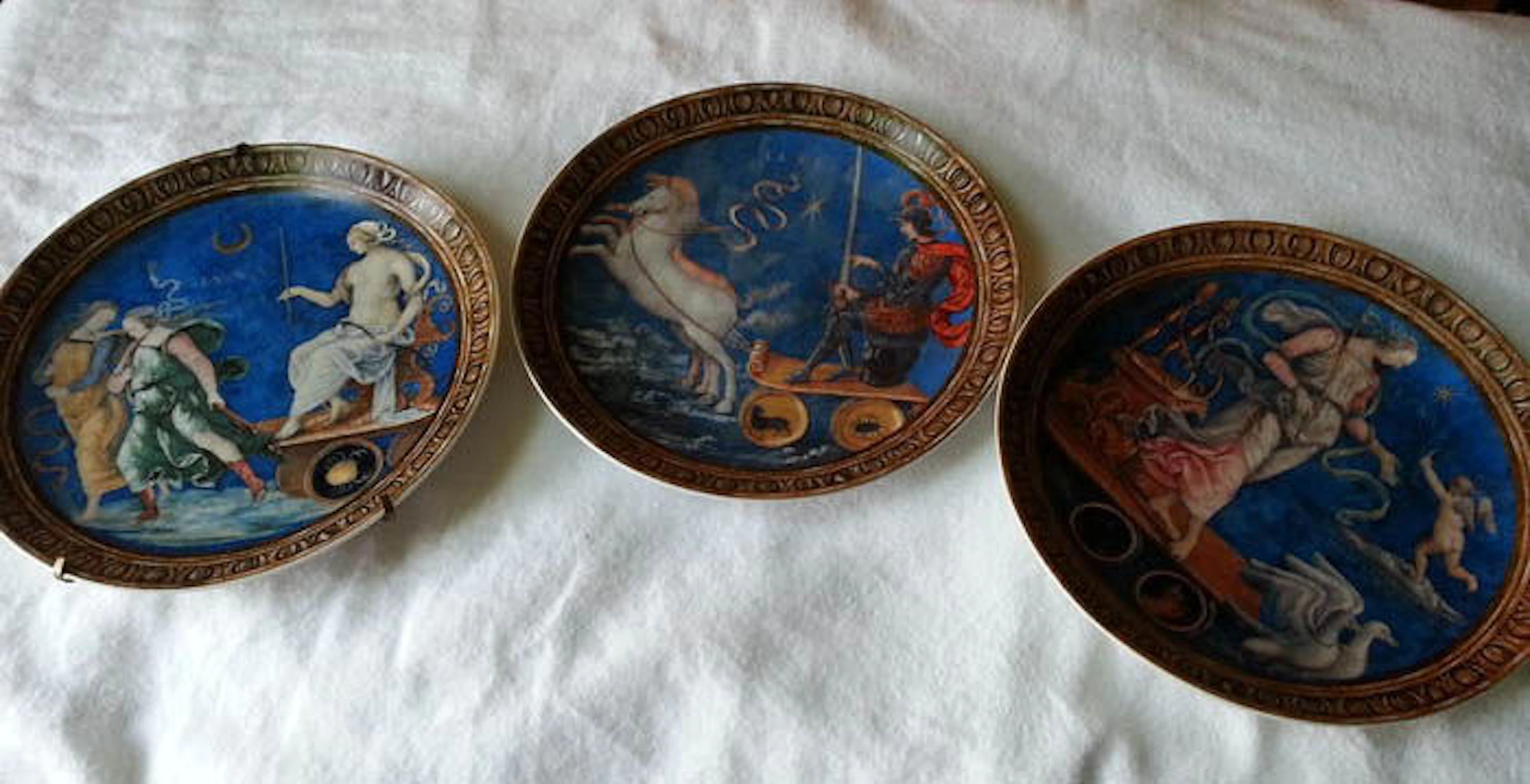 3 piatti ceramica