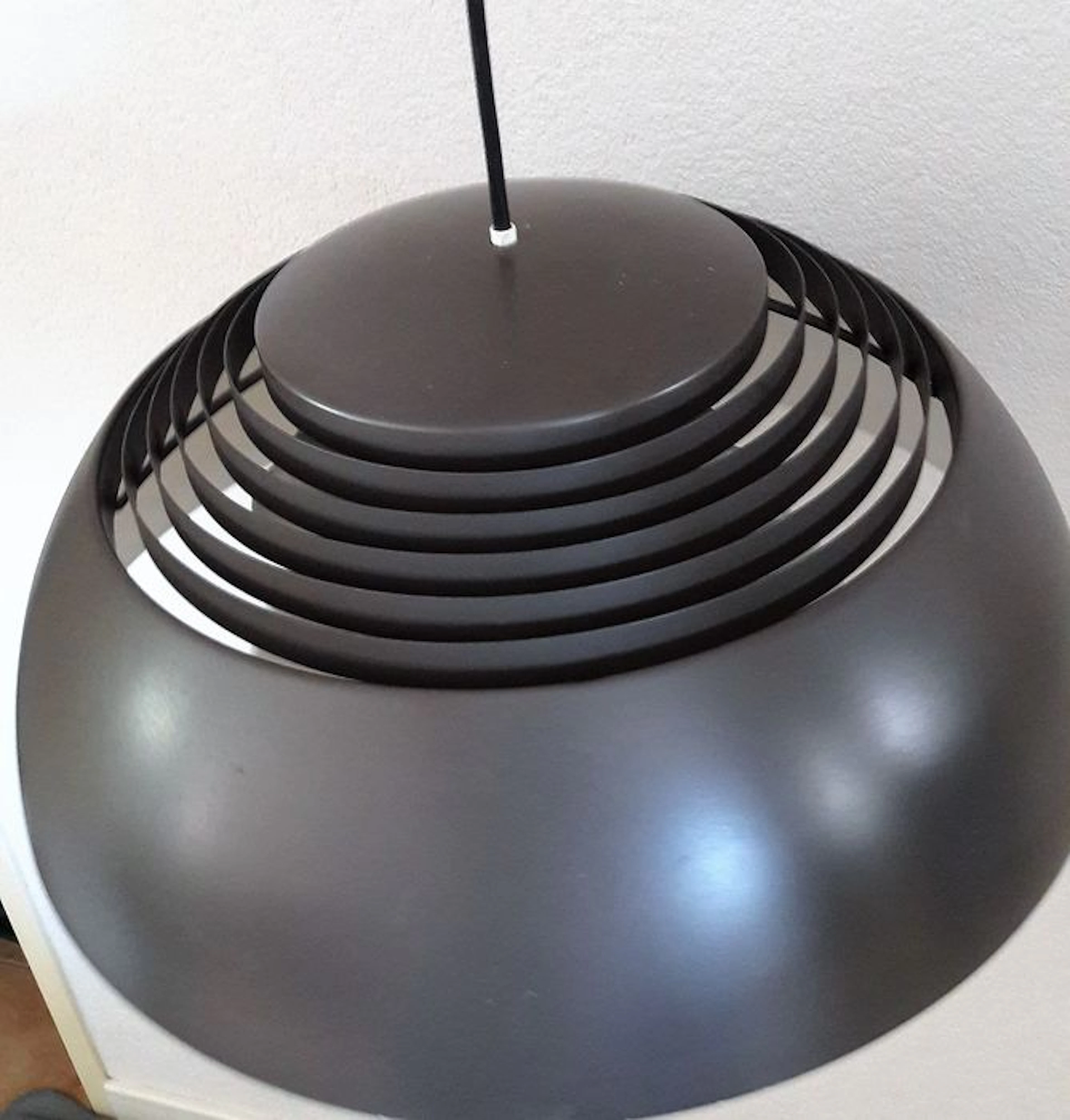 Arne Jacobsen for Louis Poulsen – AJ Royal pendant lamp
