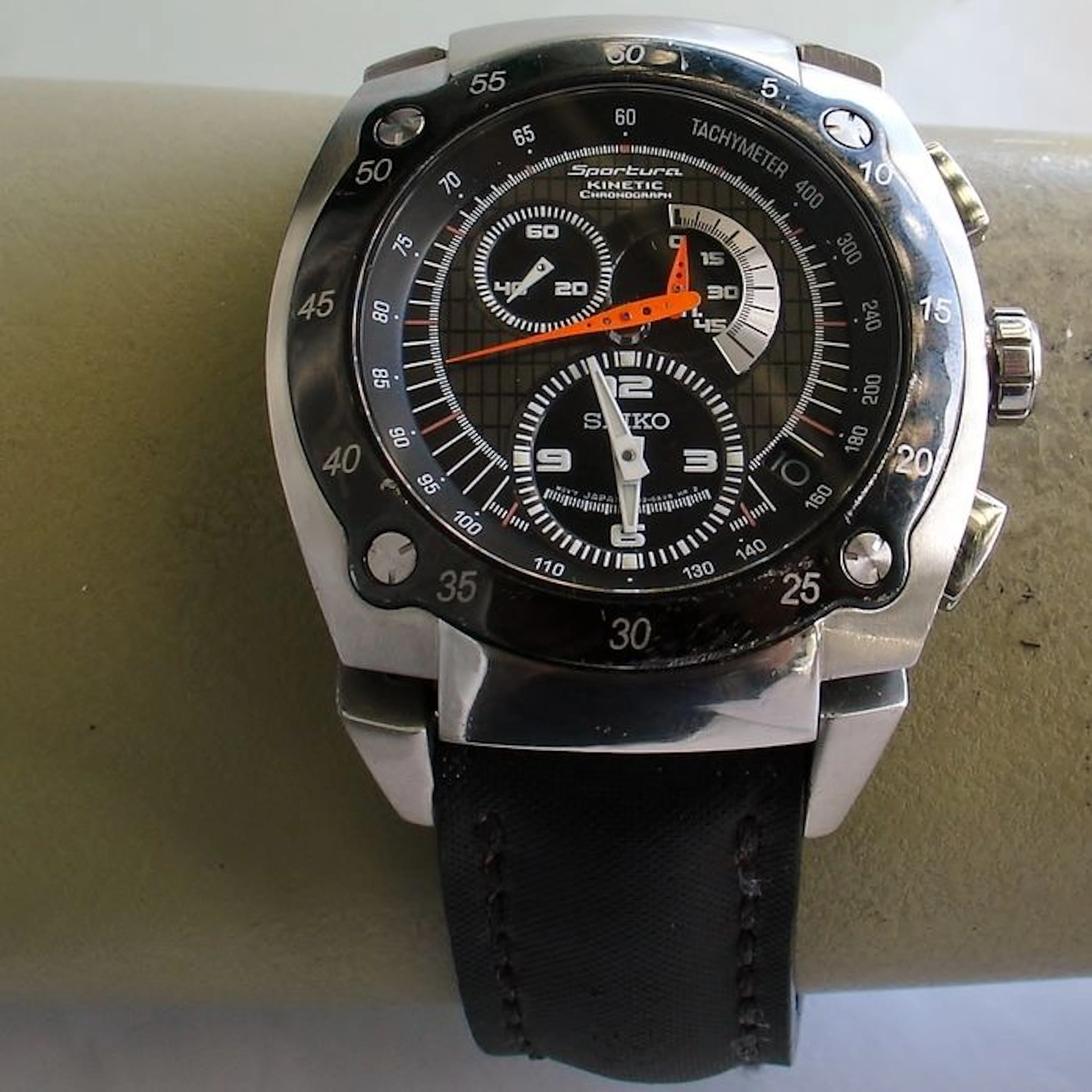 SEIKO * SPORTURA * Kinetic * Herenmodel * +/- 3 jr.oud