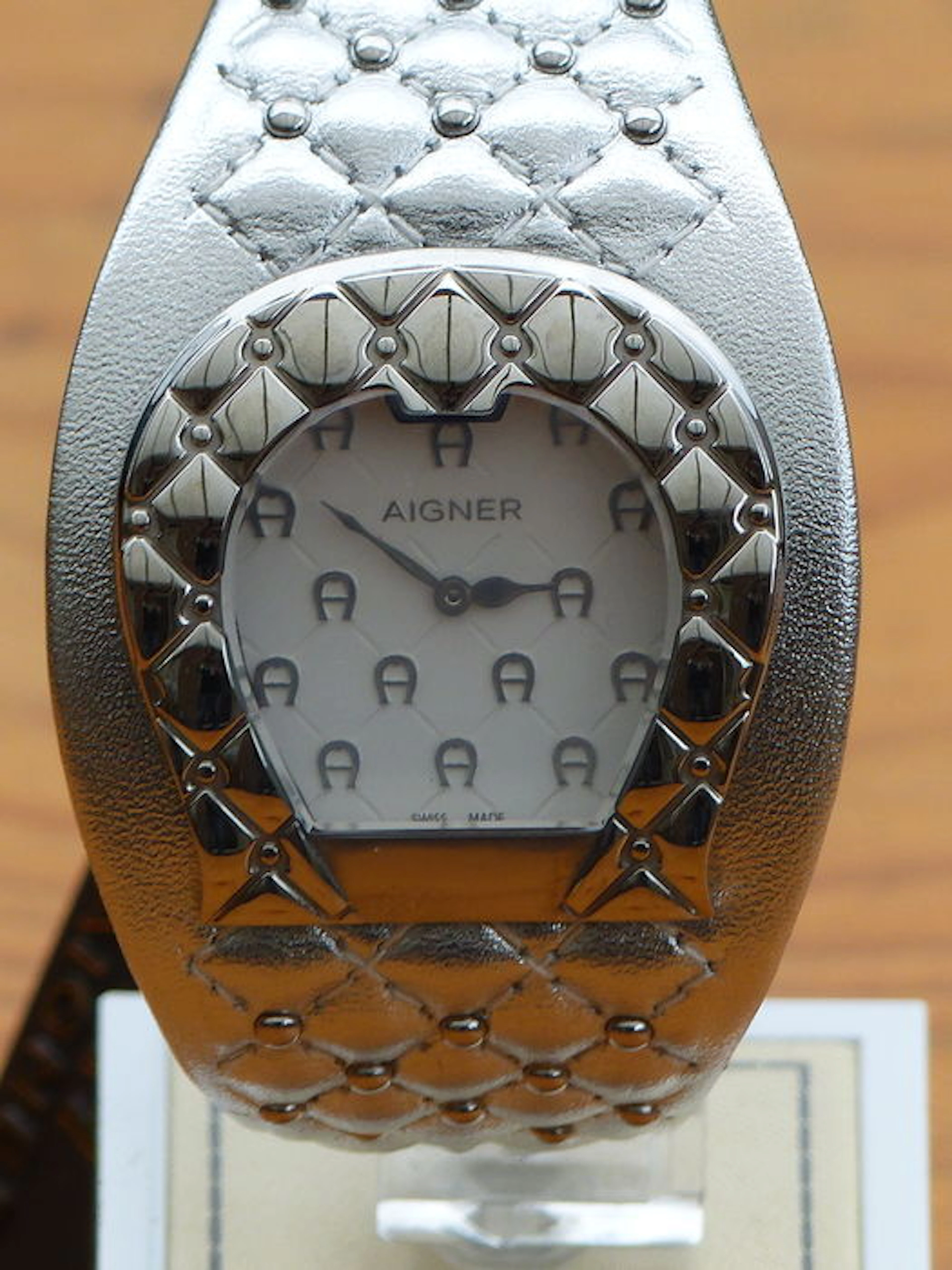 Aigner L'Aquila – women's wristwatch