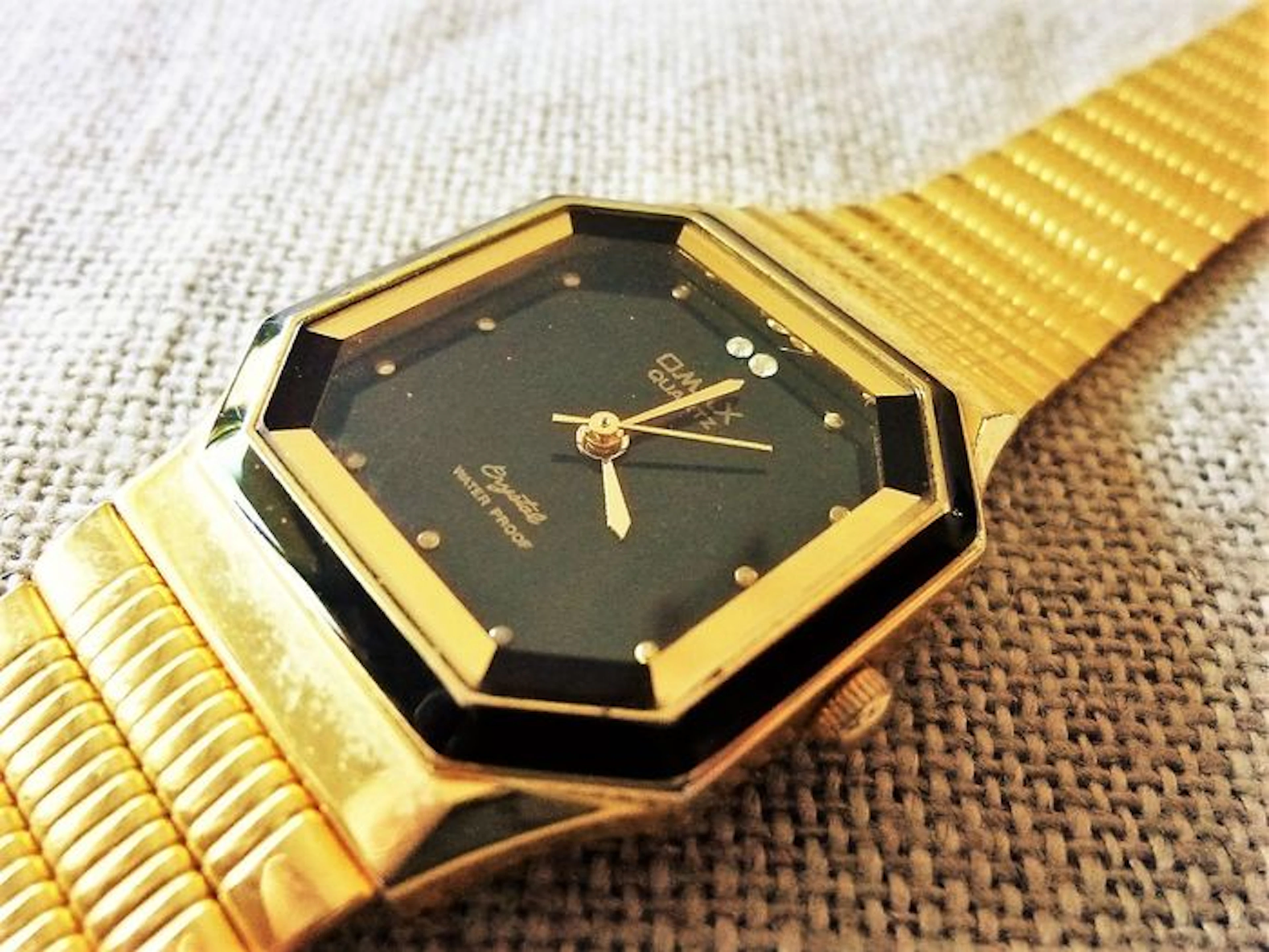 OMAX Crystal unisex watch 2010 OMA0022