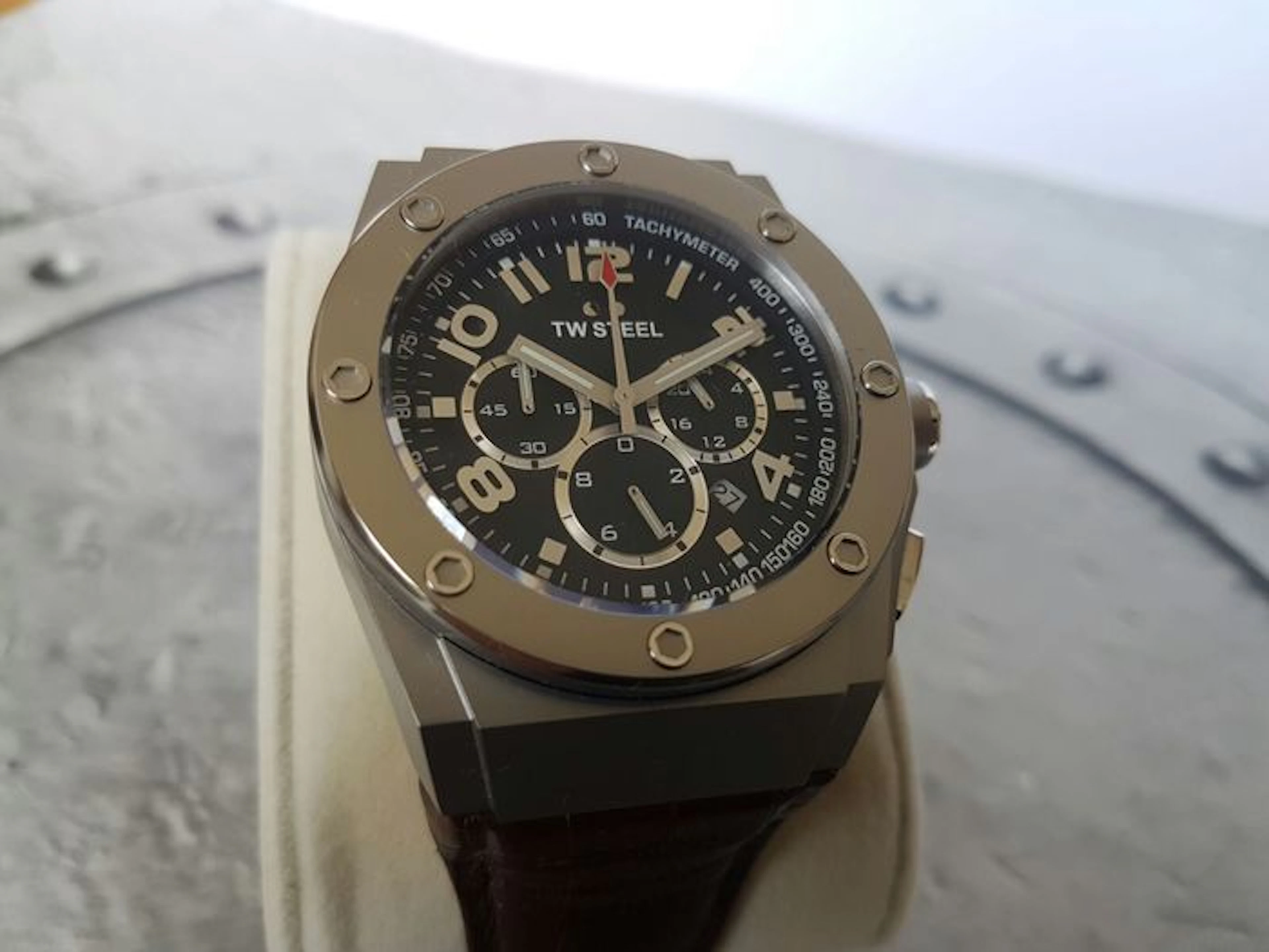 TW Steel CEO Chronograph men's model, never worn, in new condition.