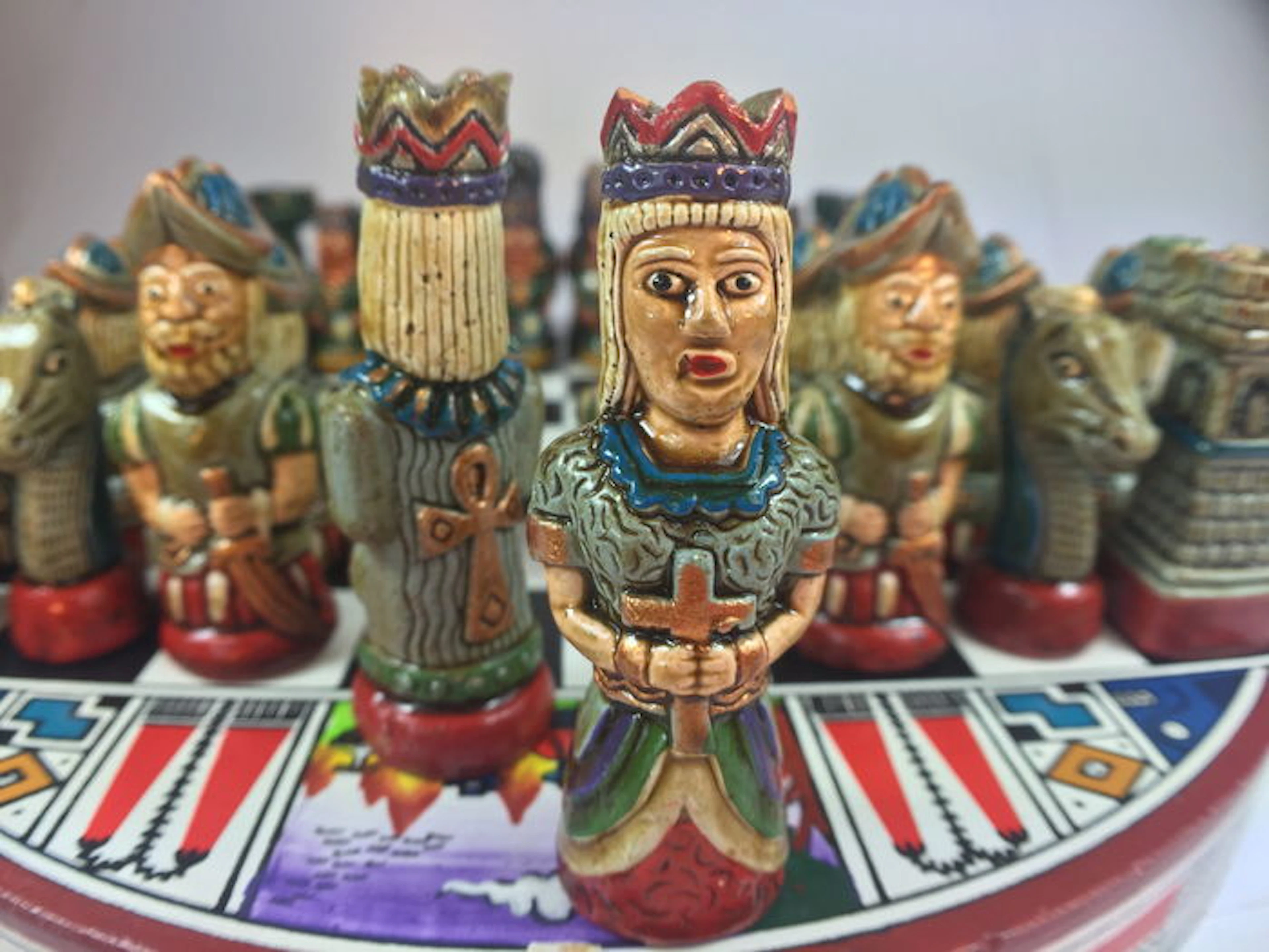 Indigenous & Spanish conquers - Handmade chess