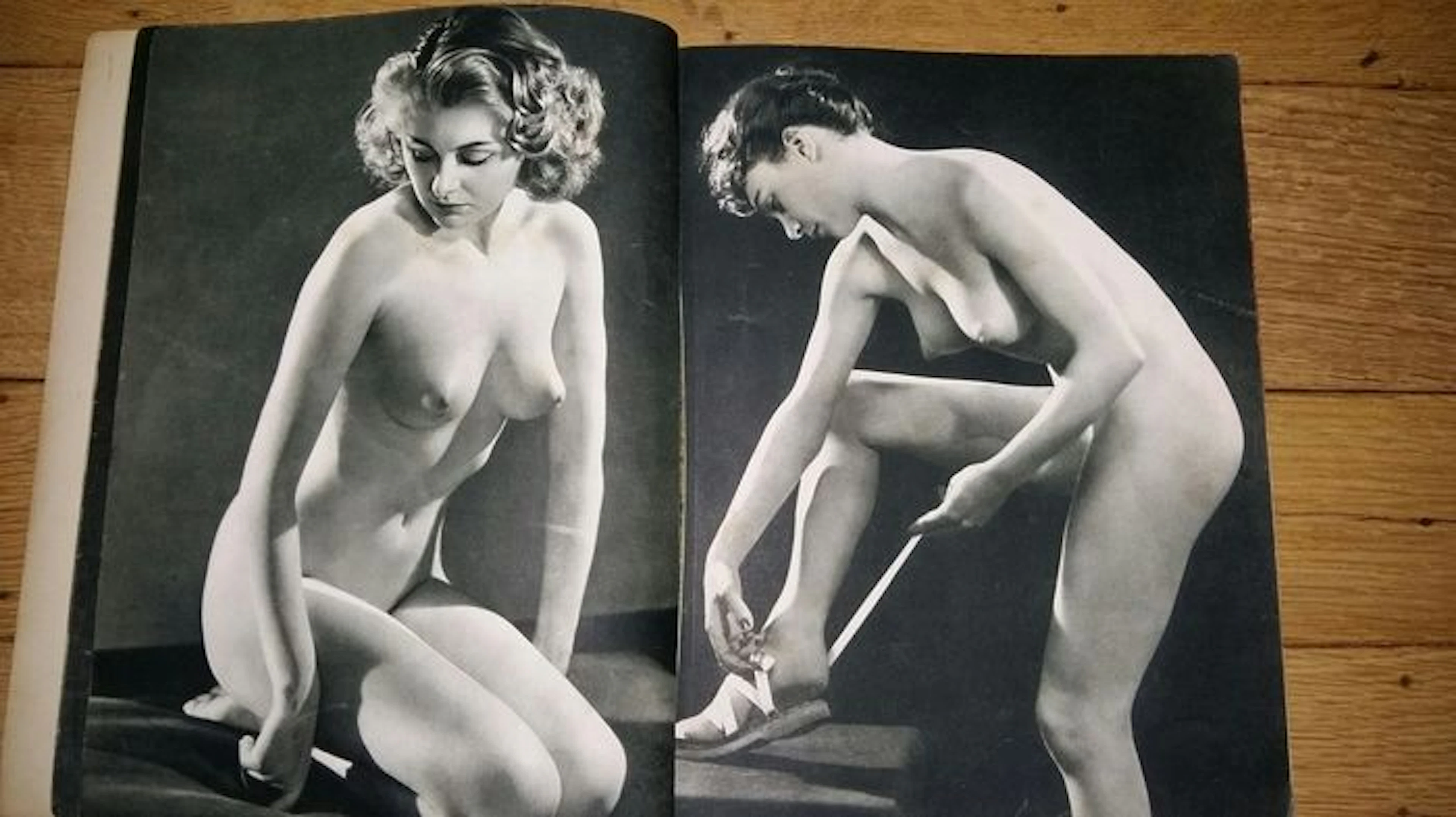 Photography; Hardback vintage pin-up magazines in one book binding - ca 1950/1960