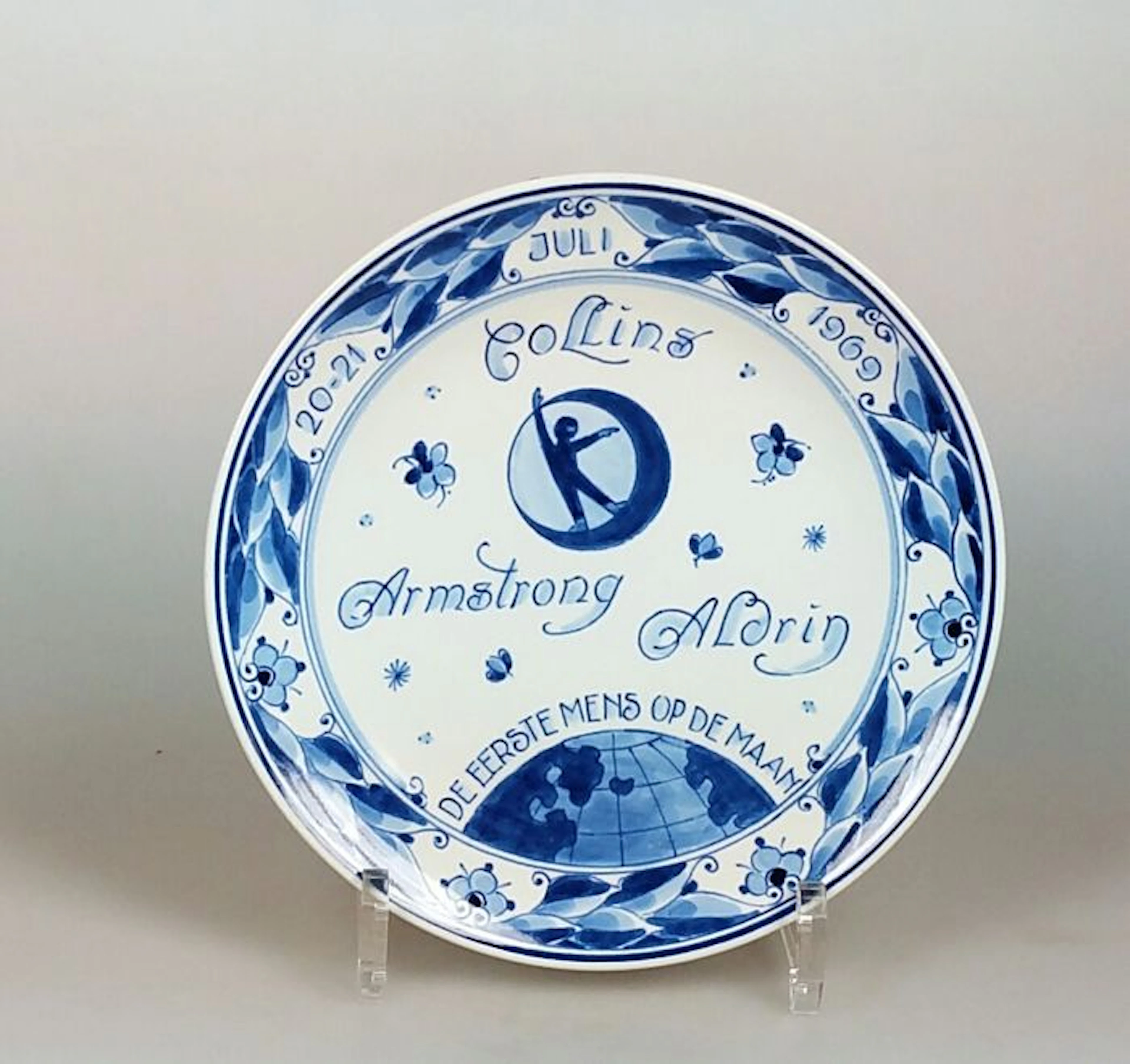 De Porceleyne Fles - memorial plate "First Man on the Moon"