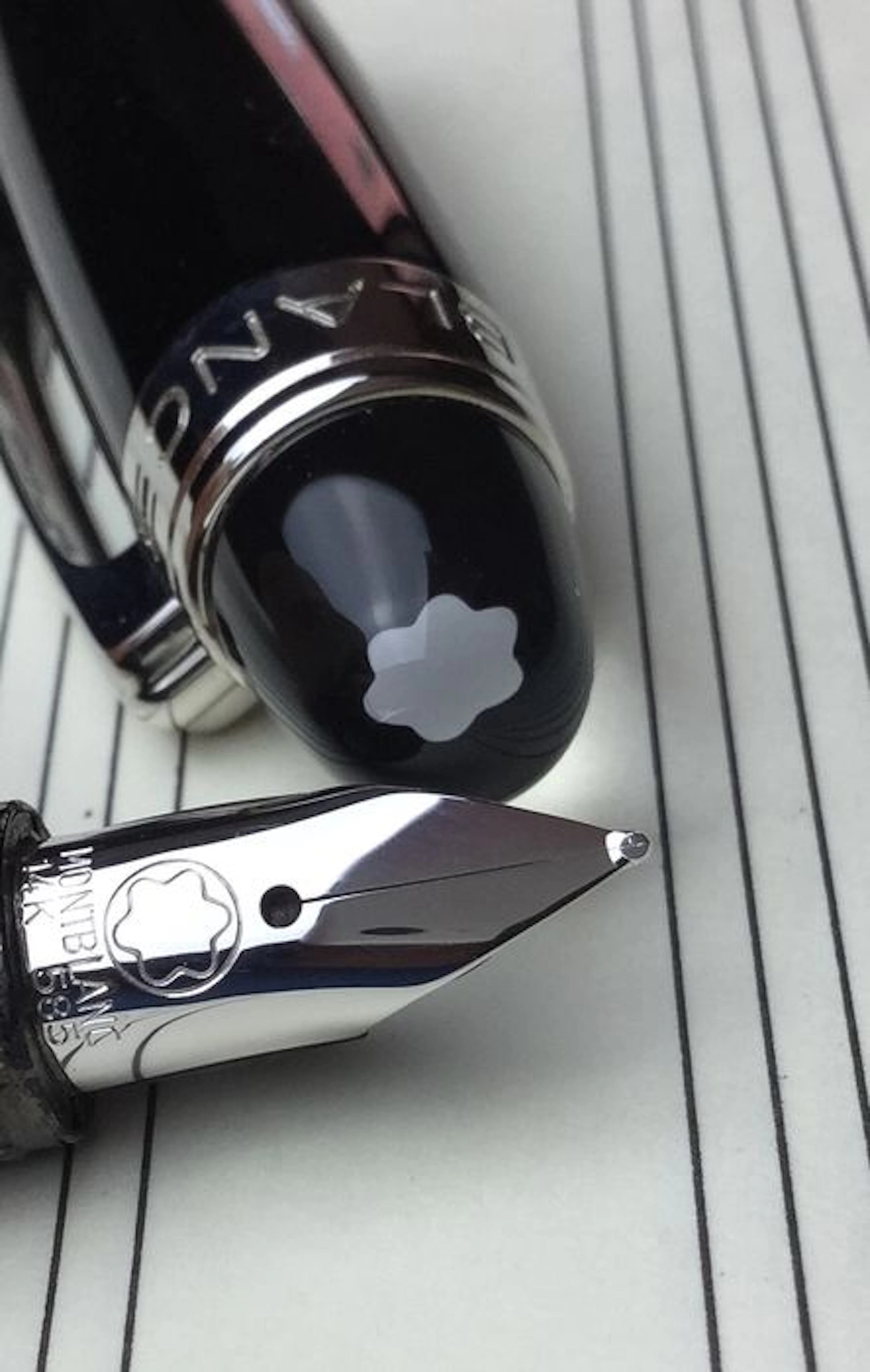 Montblanc StarWalker Platinum Resin Fountain pen - used - Exellent condition!