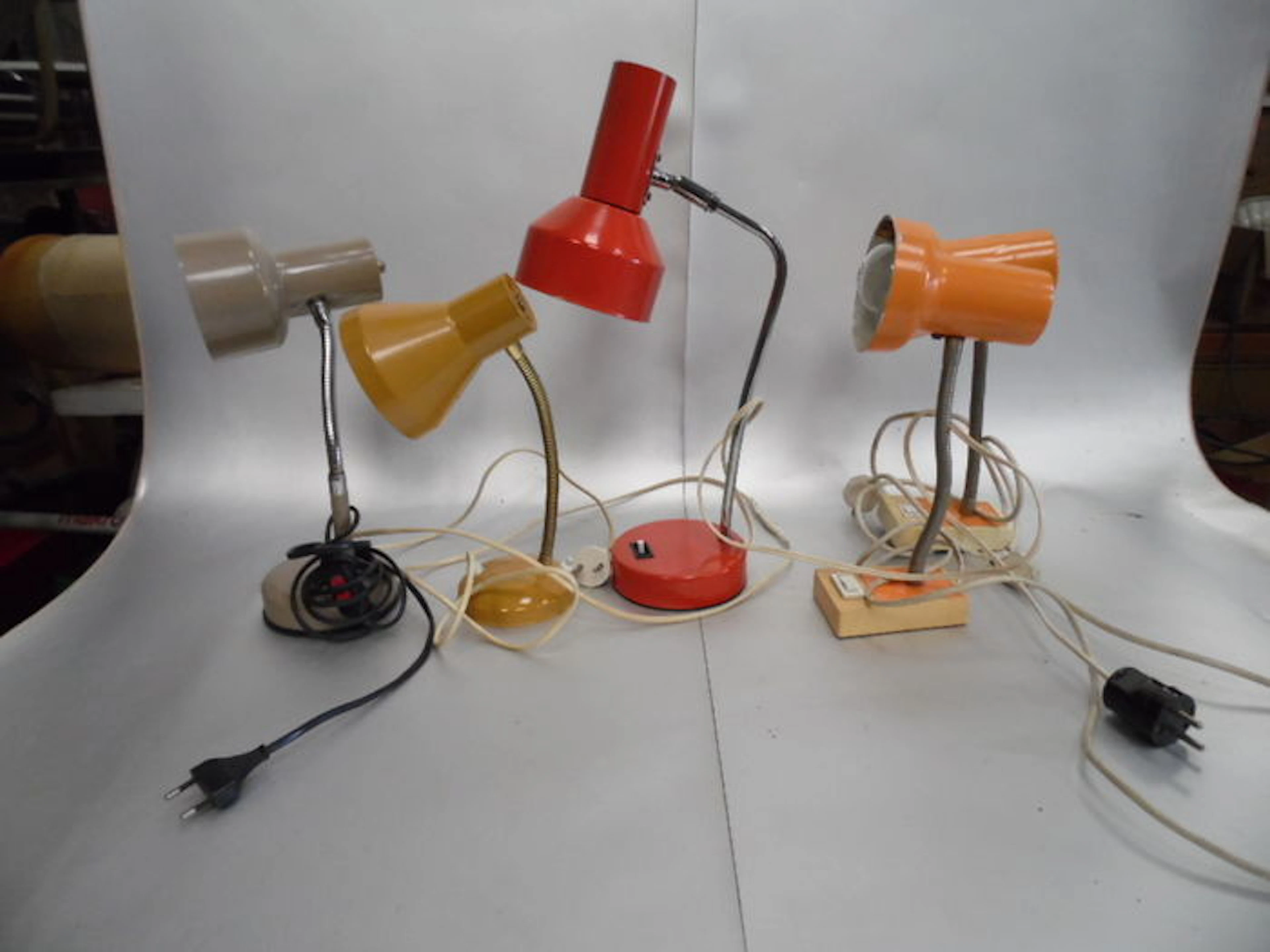Designer unknown - Lot of 5 table/desk lamps