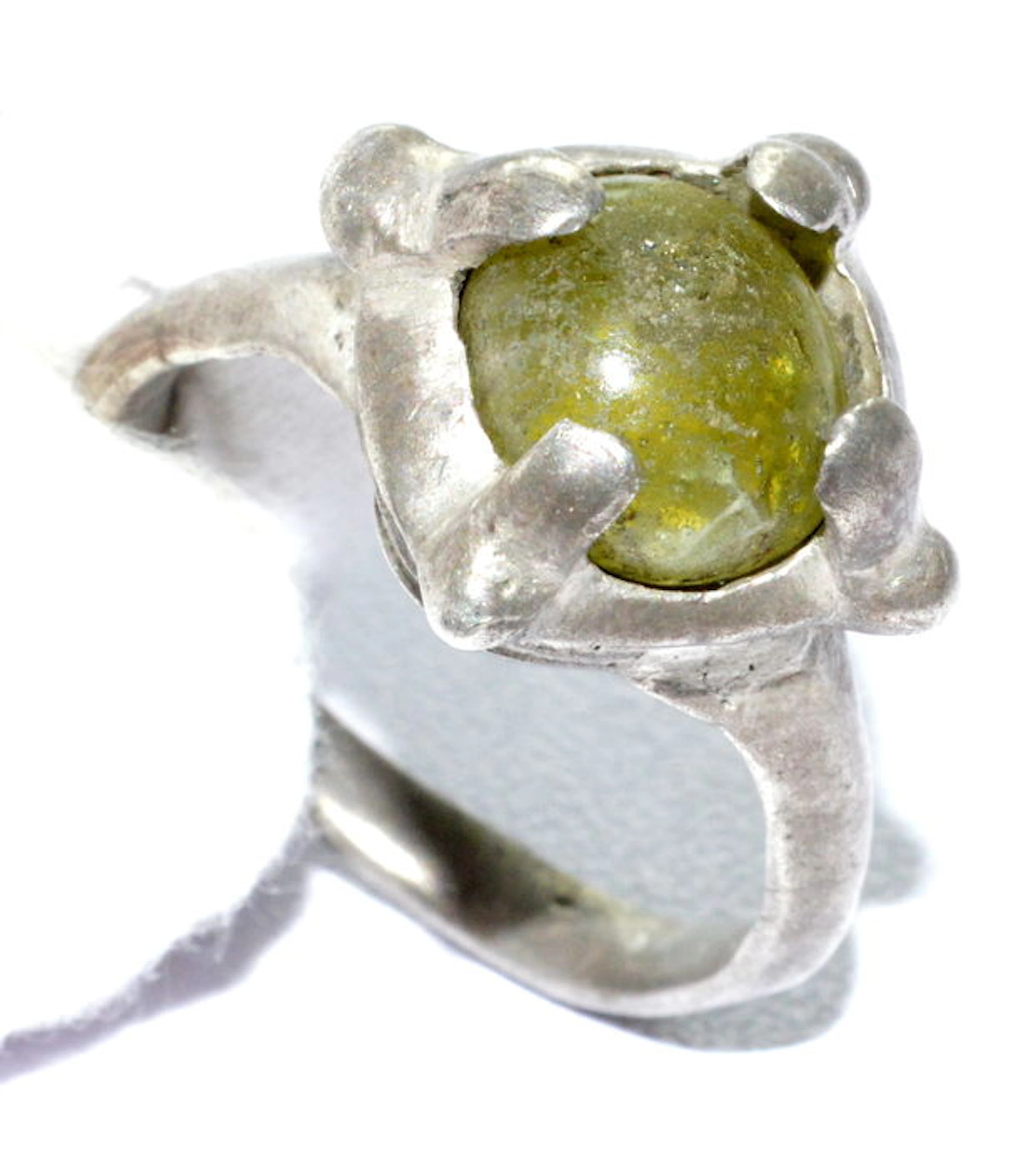 Early Medieval Silver Saxon Ring with Yellow Gem Inserted in Bezel - 20mm