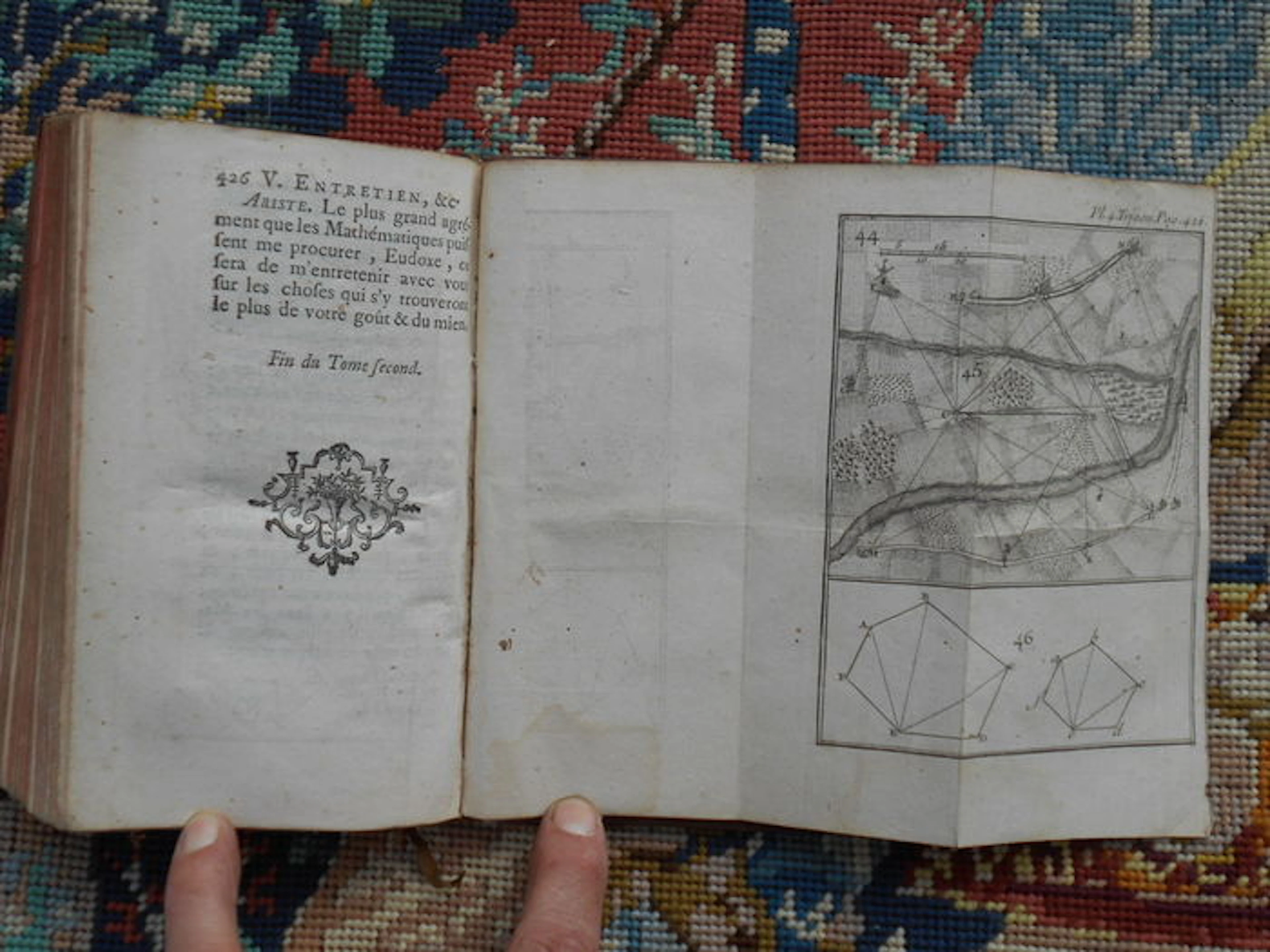 Noël Regnault - Entretiens Mathématiques sur les Nombres, L'Algèbre, La Géométrie, La Trigonométrie [...] - 2 volumes (sur 3) - 1743