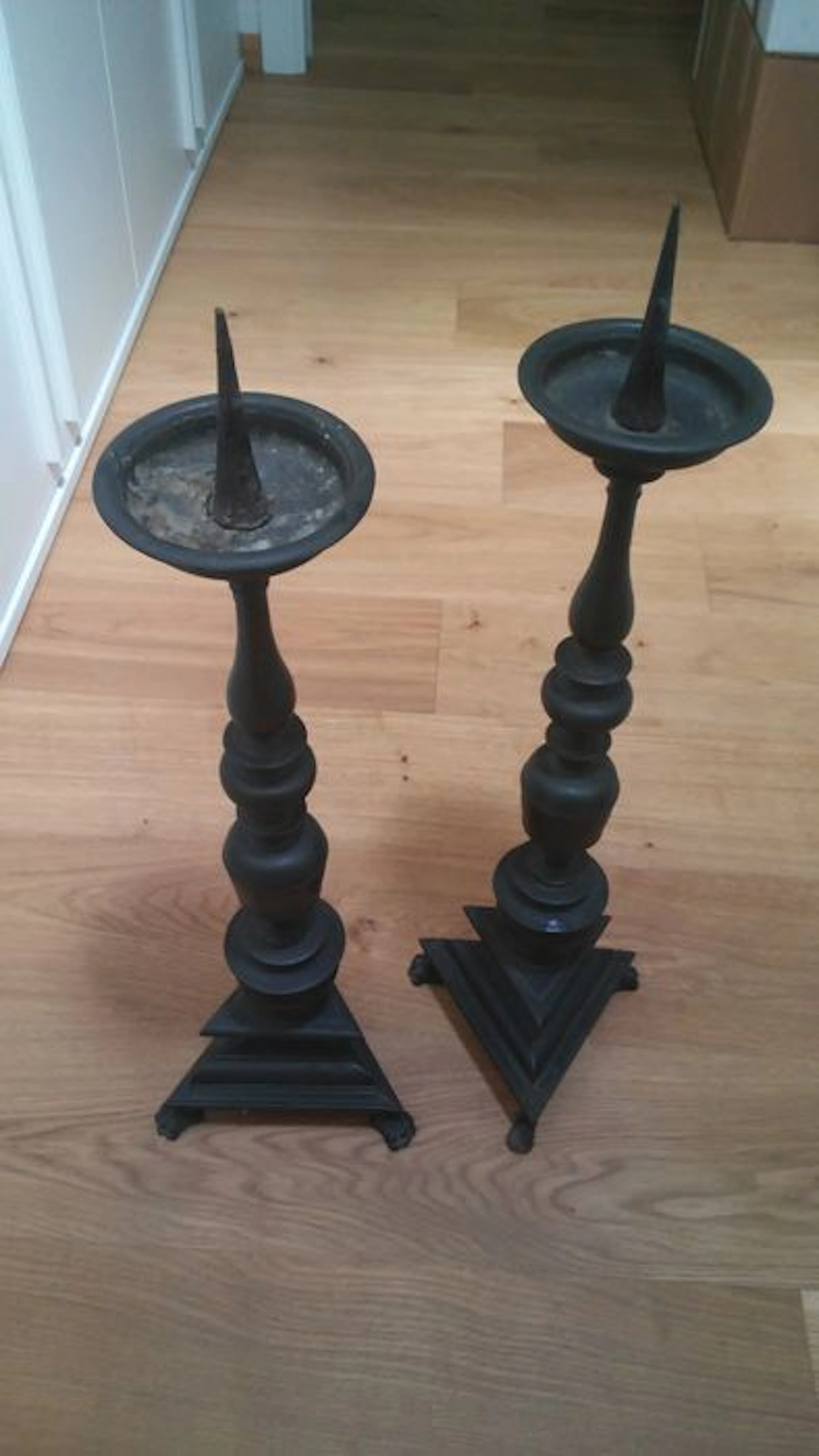 Coppia di candelabri in bronzo - Italia - XIX secolo